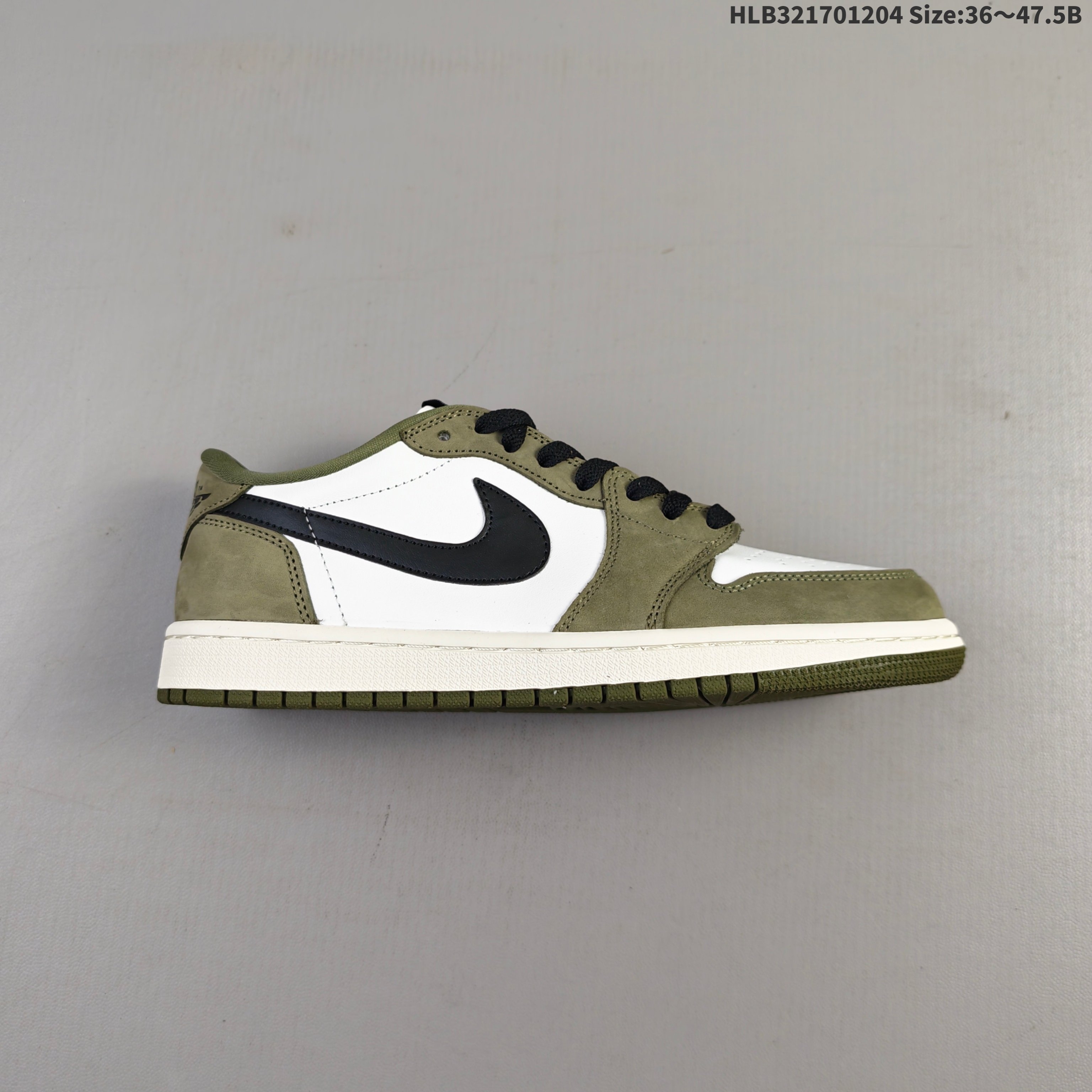 💰170
公司级✅Nike Air Jordan 1 x Travis Scott AJ1倒勾 乔一倒钩 耐克 低帮文化篮球鞋
完美品质出货 细节如图所示 鞋面切割工整 冲孔整齐干净 中底拉帮线 整体清洁度非常好
货号:TD1228-111
尺码:36 36.5 37.5 38 38.5 39 40 40.5 41 42 42.5 43 44 45 46 47
ID:HLB321701204 Size:36~47.5B