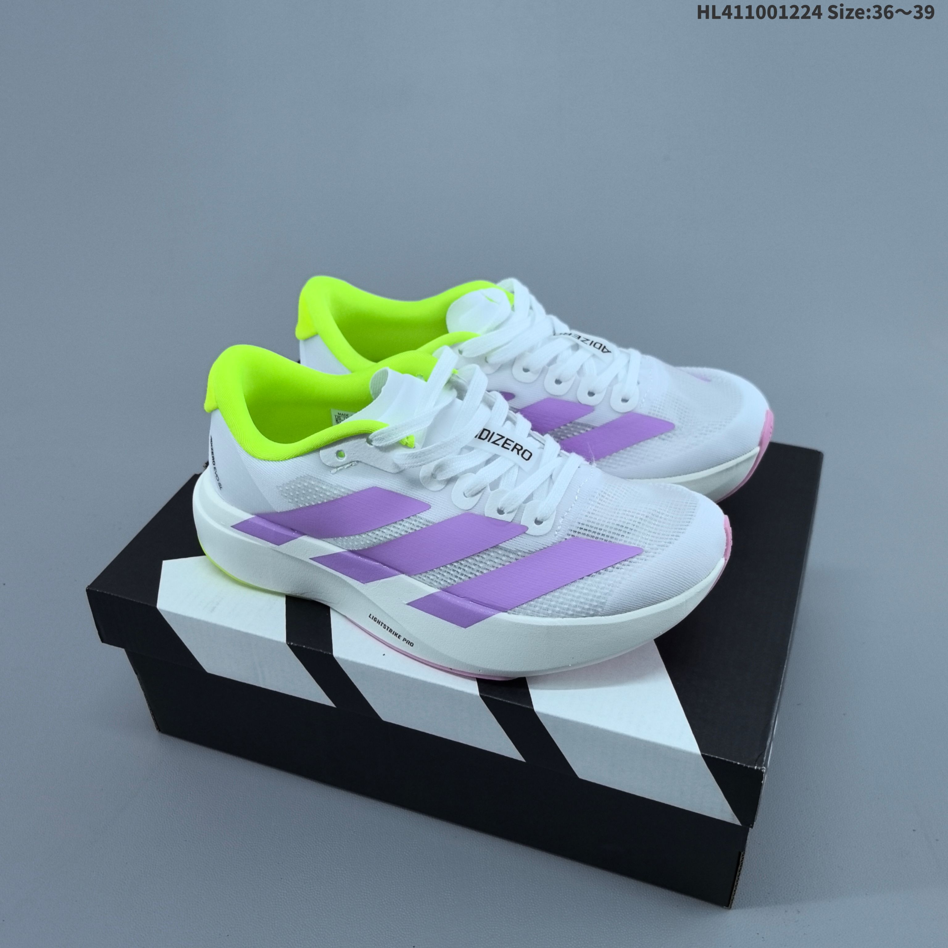 集合三 阿迪达斯Ad Adizero Evo SL M 阿迪超轻透气缓震跑鞋以令人难以置信的138克重量,刷新了跑鞋轻量化的记录,阿迪在材料科学和工艺技术上的深厚积累.全新鞋款采用Lightweight Upper材料,让穿着者几乎能够体验到一种裸足的感觉 货号:JR5841#HL411001224