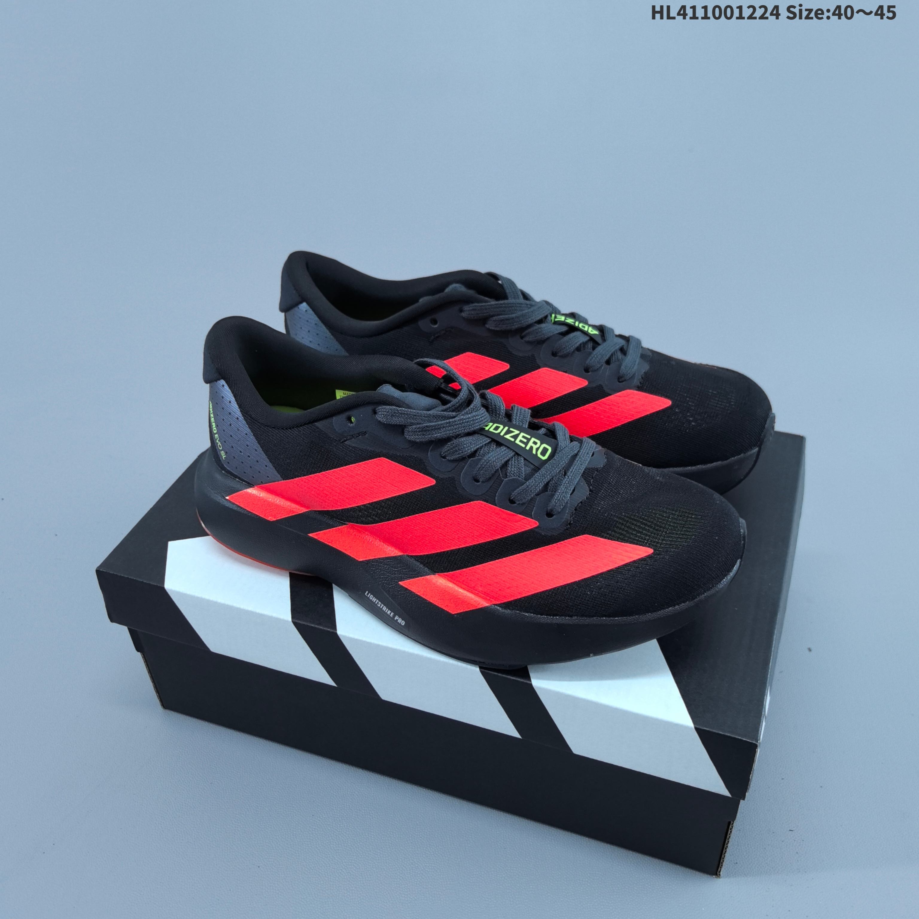 集合三 阿迪达斯Ad Adizero Evo SL M 阿迪超轻透气缓震跑鞋以令人难以置信的138克重量,刷新了跑鞋轻量化的记录,阿迪在材料科学和工艺技术上的深厚积累.全新鞋款采用Lightweight Upper材料,让穿着者几乎能够体验到一种裸足的感觉 货号:JR5841#HL411001224