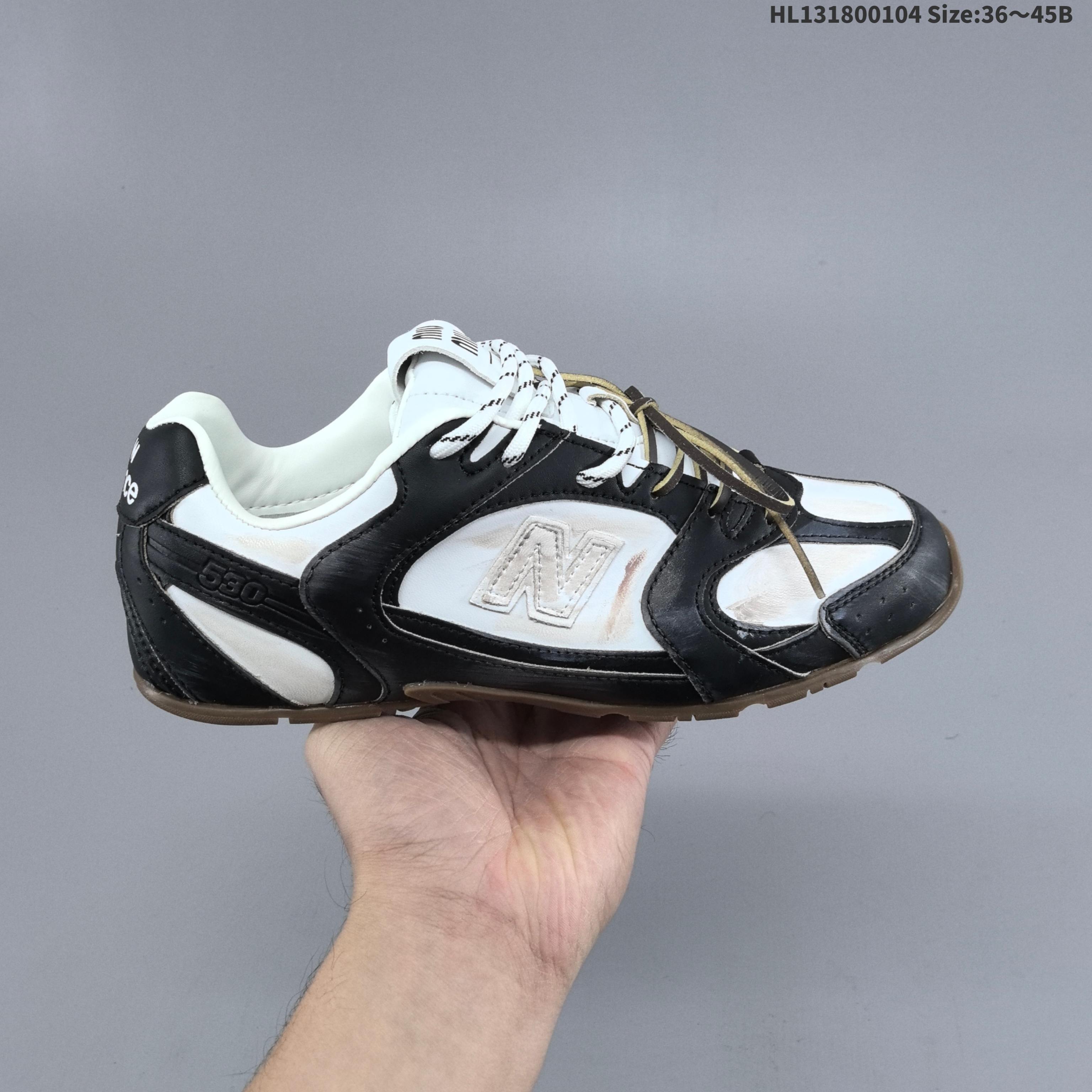 💰180
公司级✅美拉德配色打造全新跨界合作，意大利奢侈品牌/缪缪MiuMiu x NB新百伦New Balance 530 SL系列低帮经典复古休闲运动慢跑鞋“联名翻毛卡其鞋带”
编码：HL131800104 Size:36～45B