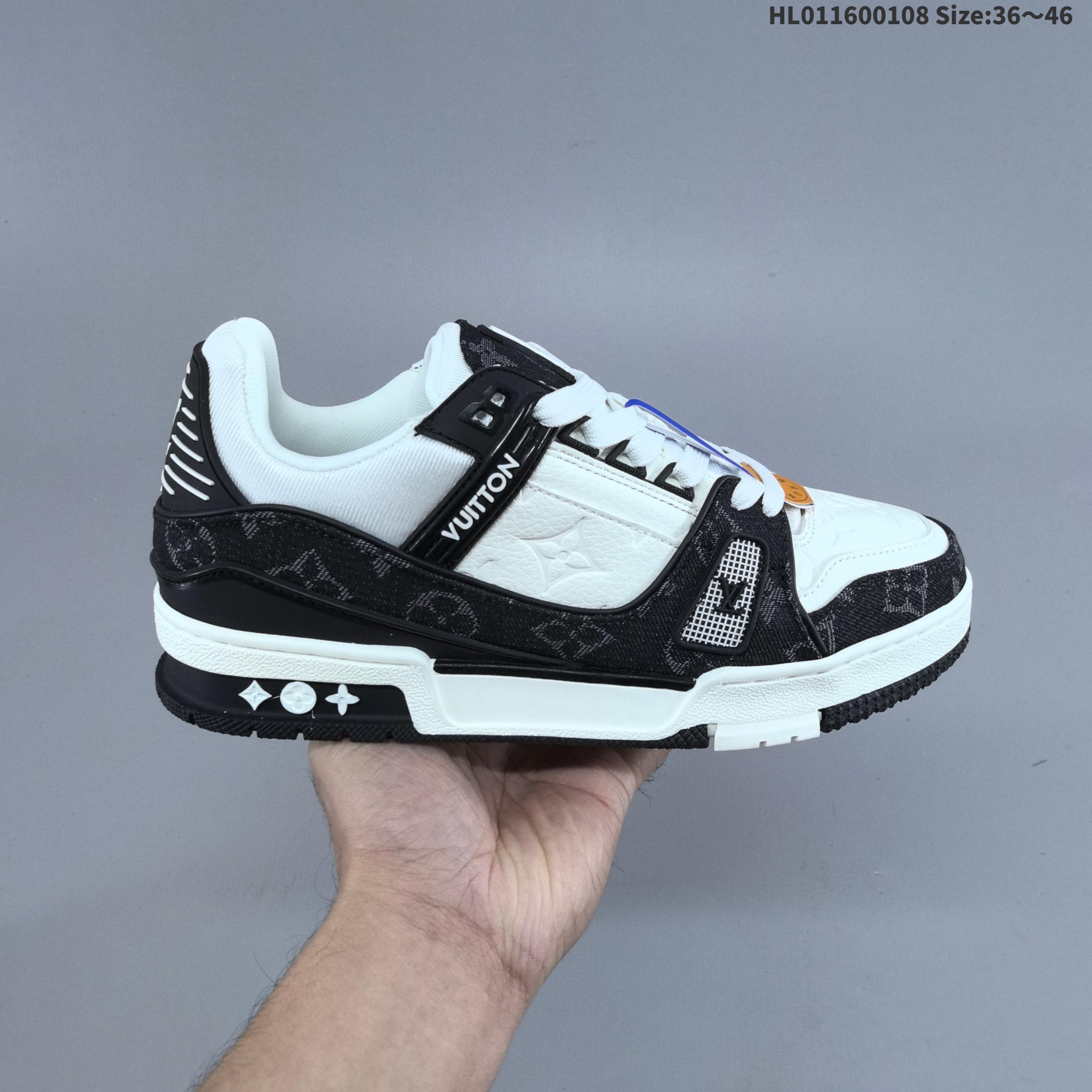 集合一福利开启🔥💰160
 LV ARCH LIGHT SNEAKER路易威登板鞋 时尚运动鞋潮厚底增高女鞋。舒适防滑底和百搭性霸屏整个时尚娱乐圈，细节调整完美主义！采用柔软皮革拼接鞋面，独家开模大底， 侧边采用3D打印标志性Logo 尽显贵族时尚气息，配带正品全套包装。全新LV路易威登Louis vuitton Trainer Sneaker Low 休闲运动文化百搭板鞋。 
编码：HL011600108 Size:36～46