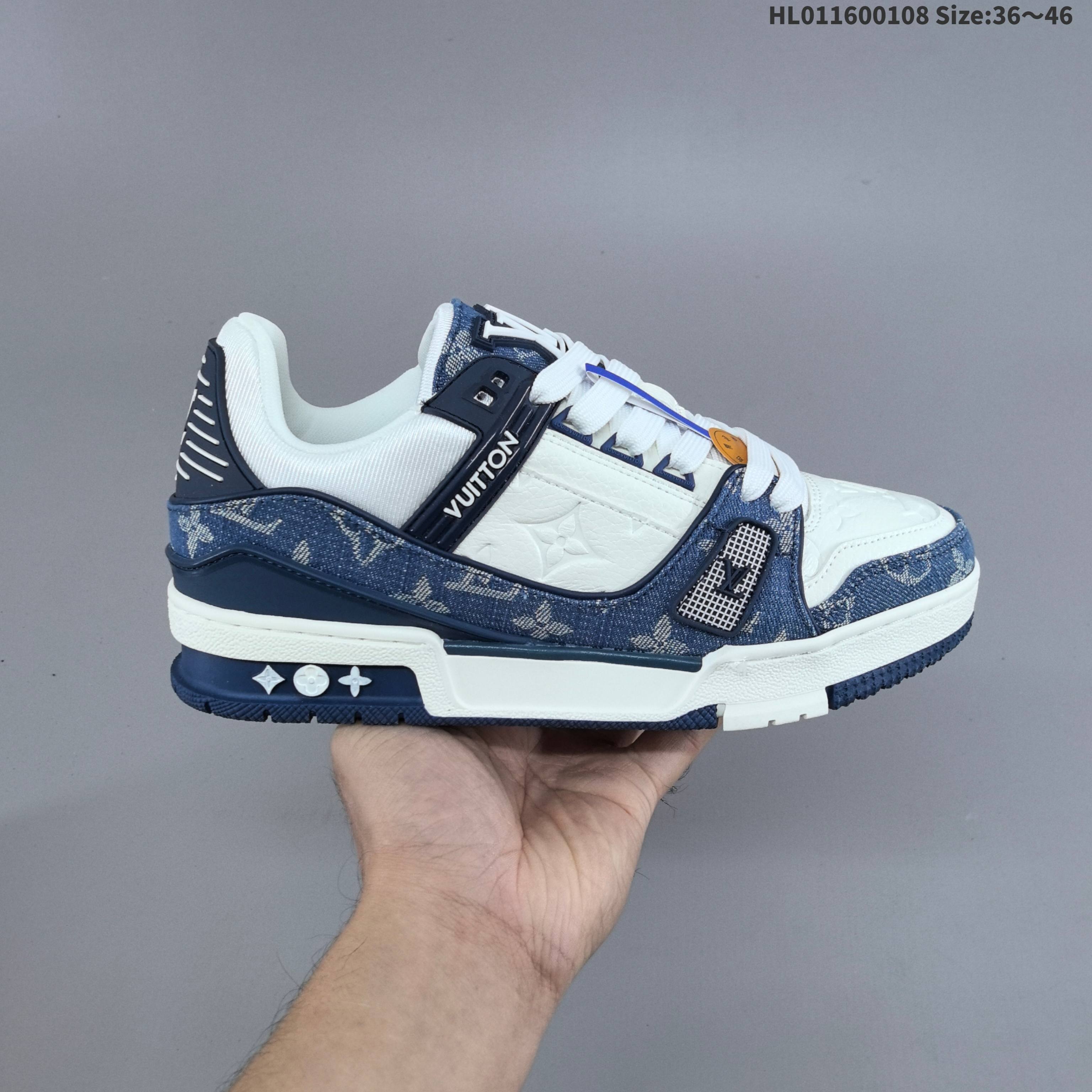 集合二福利开启🔥💰160
 LV ARCH LIGHT SNEAKER路易威登板鞋 时尚运动鞋潮厚底增高女鞋。舒适防滑底和百搭性霸屏整个时尚娱乐圈，细节调整完美主义！采用柔软皮革拼接鞋面，独家开模大底， 侧边采用3D打印标志性Logo 尽显贵族时尚气息，配带正品全套包装。全新LV路易威登Louis vuitton Trainer Sneaker Low 休闲运动文化百搭板鞋。 
编码：HL011600108 Size:36～46