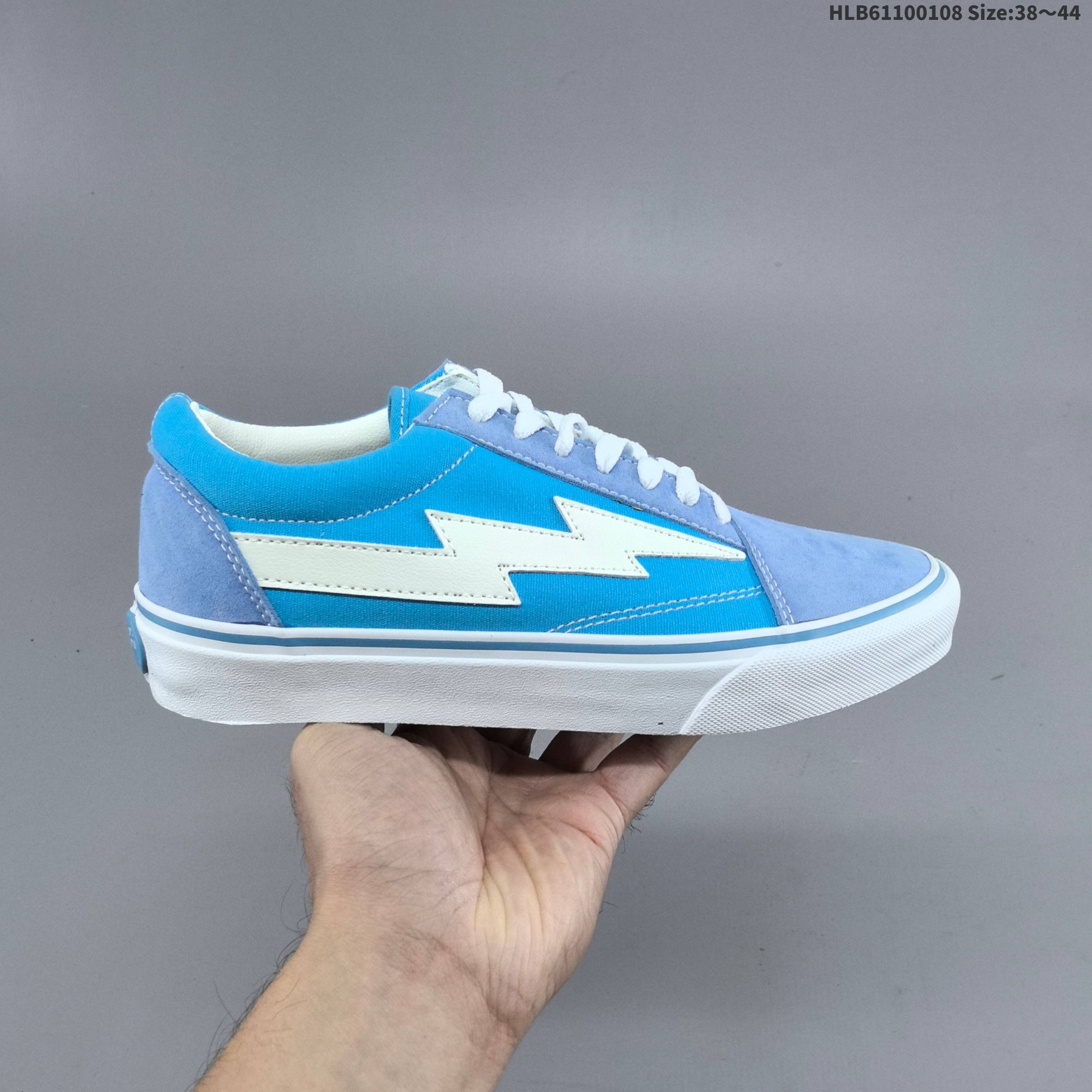 集合💰110
硫化工艺 万斯/Revenge x Storm x Vans 万斯闪电系列 经典休闲板鞋
工艺：硫化1:1（重量1:1、真标、原钢印、材质标、鞋型标、合格证）HLB61100108 Size:38～44