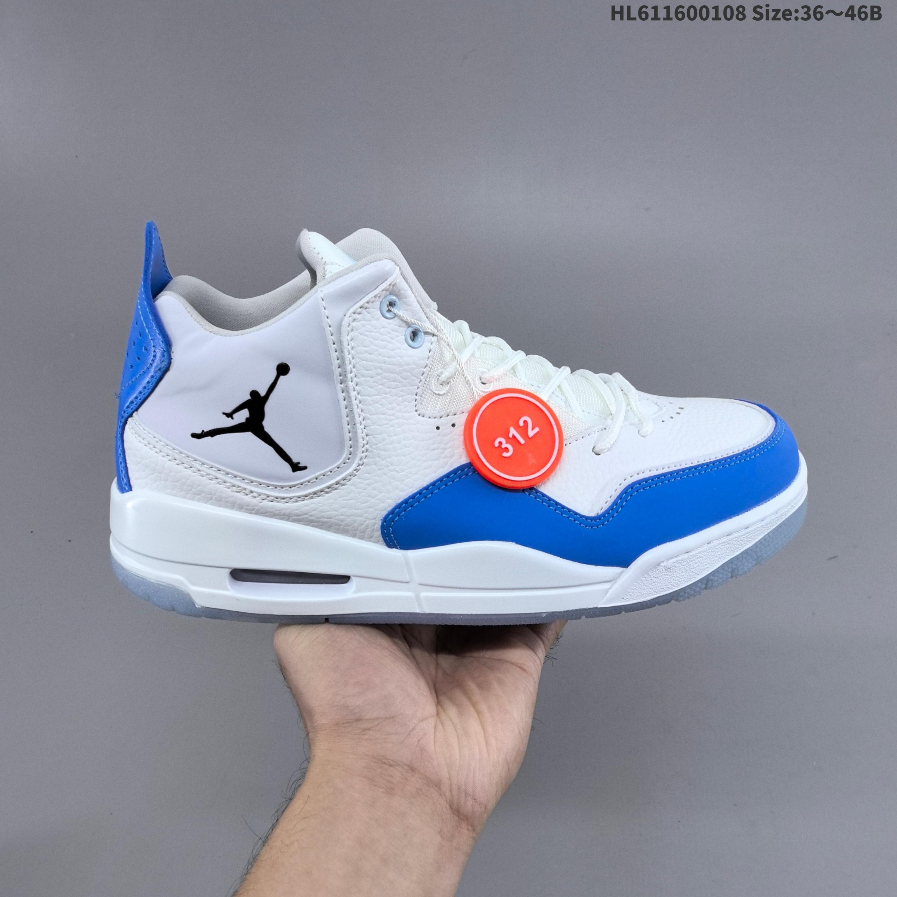 NIKE AIR JORDAN COURTSIDE 23 人气单品 AJ23代柔软舒适,是作为Air Jordan 3到Air Jordan 4之间的过渡产品,和Air Jordan 3的造型非常相似,可视化NIKE AIR缓震配置,营造柔软舒适的脚感,橡胶外底,在多种地面均有出色抓地力 货号:IO7614 101 HL611600108 B
