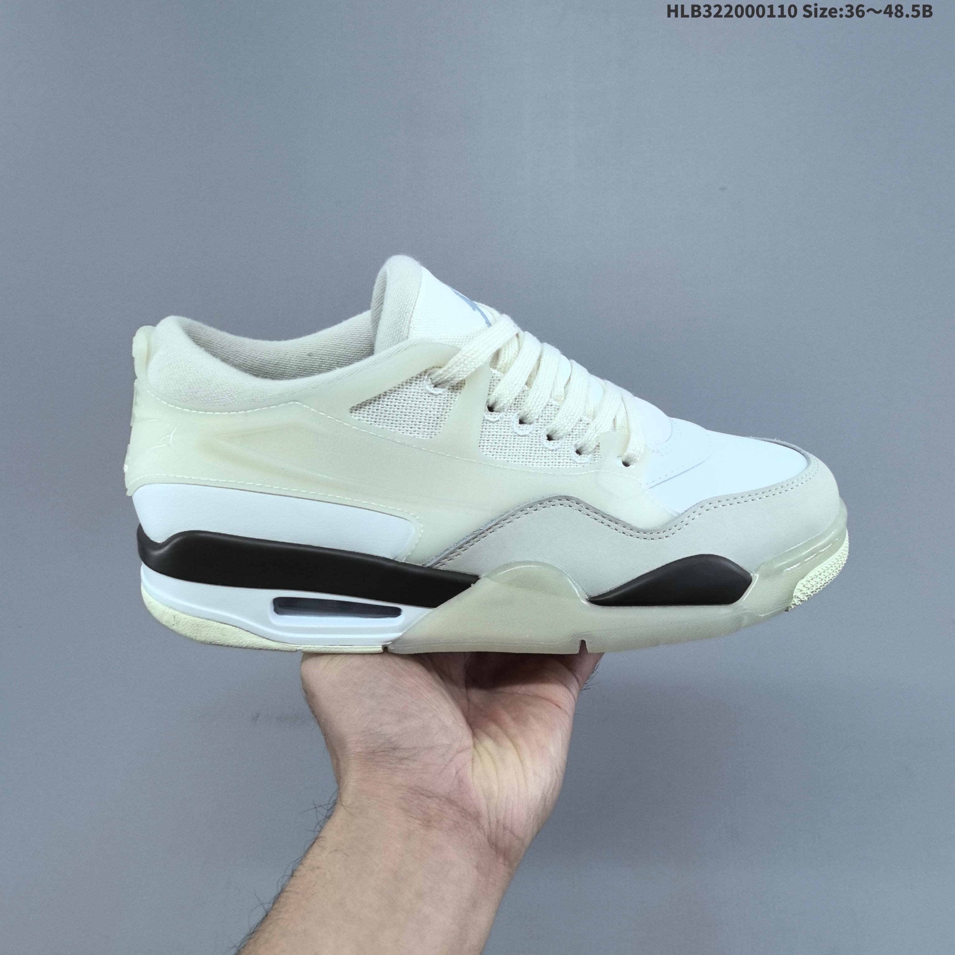 💰200
Air Jordan 4 RM 重置米白棕 AJ4 乔丹4代 aj4 乔4 米白色 乔丹篮球鞋系列 整鞋采用皮革与帆布材料打造,鞋面使用米白色帆布作为主体,搭配鞋头奶白色皮革框架,保留Air Jordan 4经典造型的同时,取消了原本的网格,搭配白色的鞋带,让整鞋看起来更有整体感。鞋舌顶端锈有蓝色Jumpman Logo以及Flight字样,彰显球鞋身份。鞋帮部分和后跟位置的提环使用米白色TPU材质,给鞋身带来更多色彩层次感。后跟采用米白色Nike Swooshh Logo呈现,中底延续前作使用了分离式后掌可视化Air Sloes气垫,最后搭配棕色中底和米白色橡胶大底及蓝色Jumpman LLogo完善整体设计收尾。
货号:IB8857-141
编码:HLB322000110 Size:36~48.5B