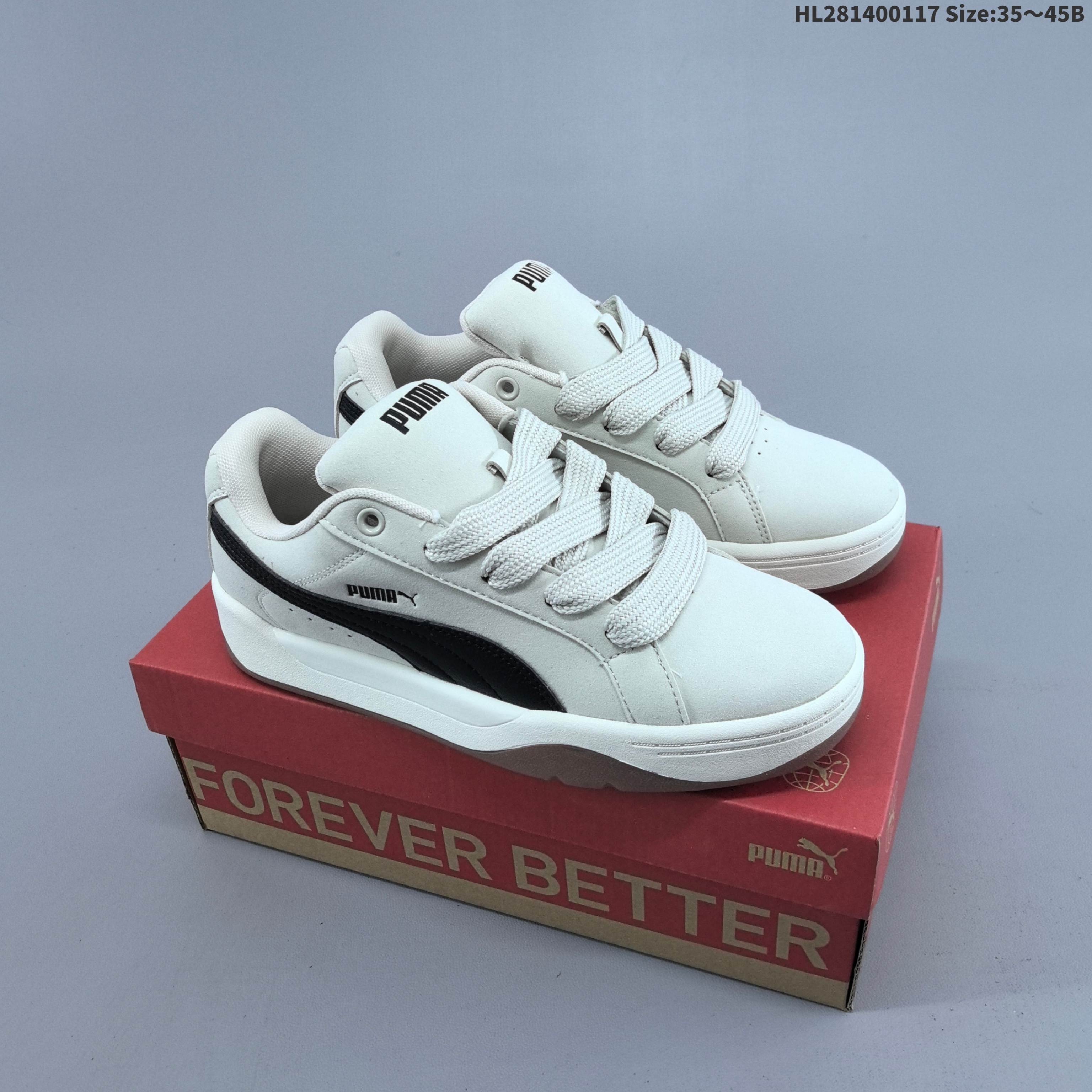 集合💰140
PUMA/彪马 女运动板鞋，原楦原纸版开发版型，采用环保纤维革组合翻毛皮饰片鞋面材质，外置耐磨橡胶大底❗️蕾哈娜同系面包鞋太好看了！彪马Puma Park Lifestyle OG Sneaker 公园生活方式系列低帮复古面包风百搭休闲运动板鞋。
货号：400707
编码：HL281400117 Size:35～45B