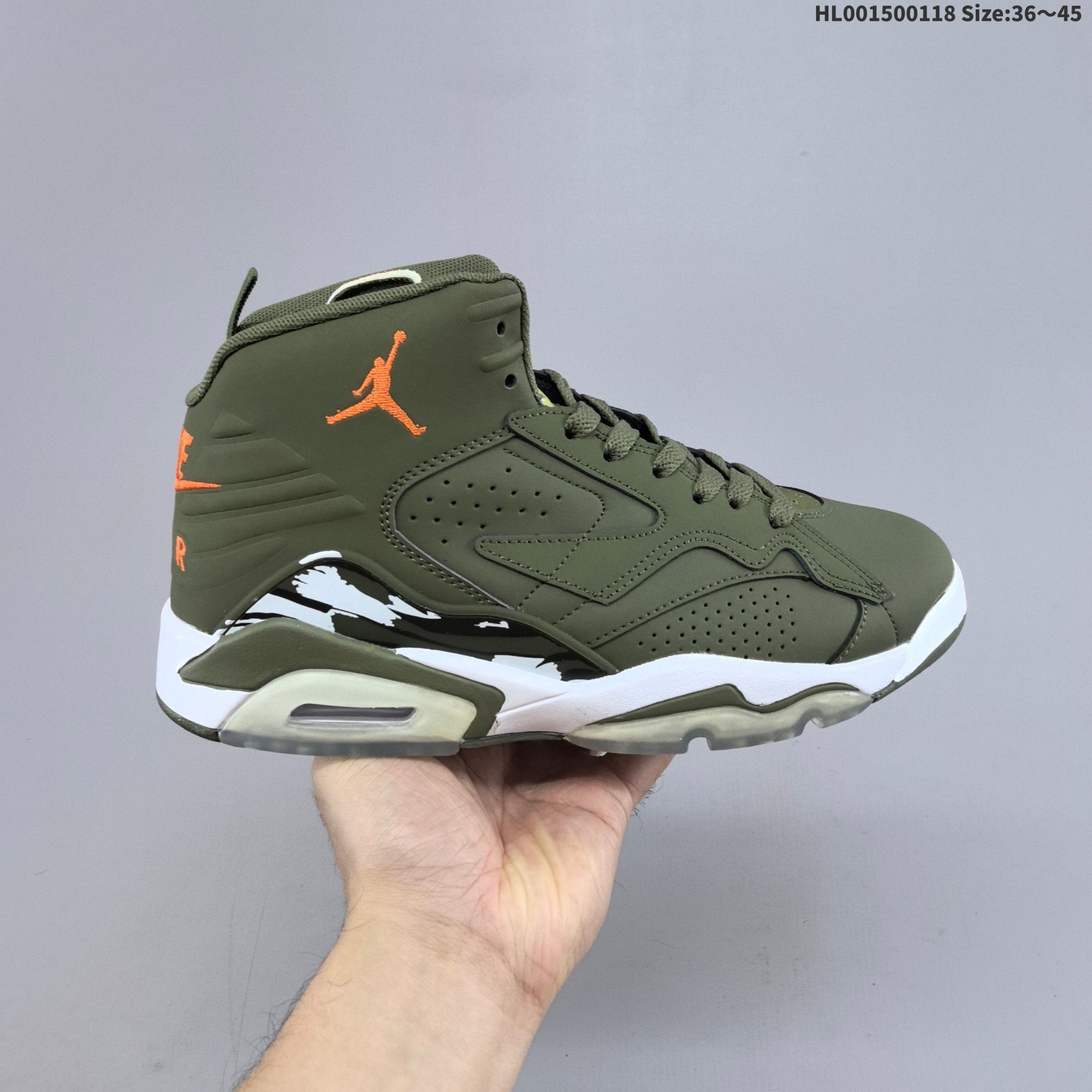 集合💰150
超A 二层
Air Jordan MVP 678 高帮 绿橙 AJ678 乔丹678代 aj678 乔678 高邦 绿橙 乔丹篮球鞋系列 Jordan MVP678作为Jumpman系列中最具争议也最广泛可得的混合鞋款之一，巧妙地将Air Jordan 6、7和8的经典元素融为一体，展现出别具一格的设计魅力；鞋款鞋面采用绿色打造，融合了AJ7的绿色鞋面及内里，AJ6的绿色鞋舌，AJ8鞋侧经典的TPU涂鸦元素；除了融合之外，鞋身外侧Jumpman Logo及内侧23印记以橙色呈现，彰显球鞋身份；后跟复古Nike Swoosh Logo及Air标志采用了醒目的橙色装饰，这一复古标识无疑是该混合鞋款最具吸引力的独特印记，外底硕大的Jumpman Logot辅以红色点缀，最后以AJ6白绿中底搭配AJ6经典冰蓝半透明水晶外底及可视Air Solez气垫完善整体设计收尾。
男货号：DZ4475-300（2023.11发售）
女货号：DZ5577-300
尺码：36 37.5 38 39 40 41 42 43 44 45 HL001500118 Size:36～45