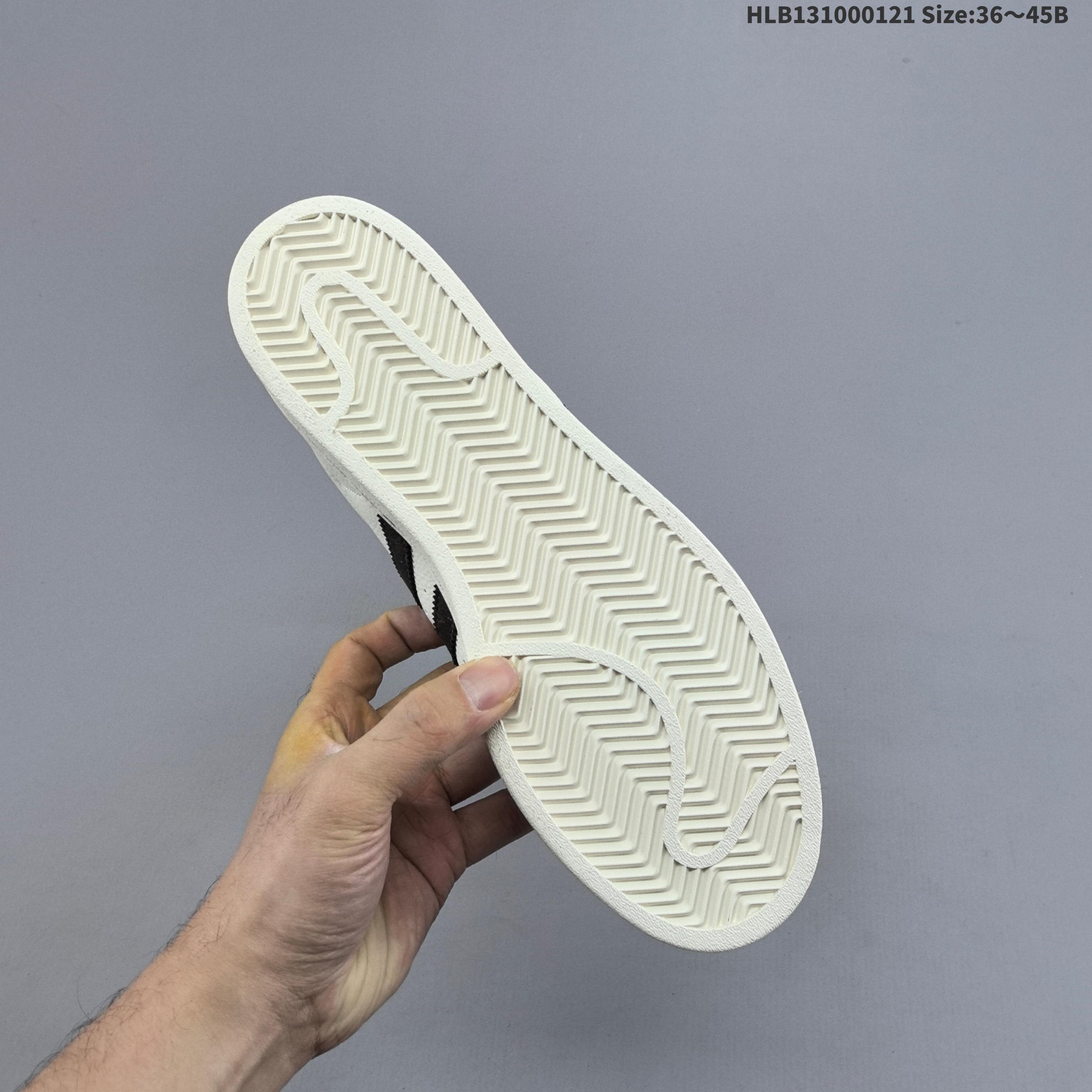 特价💰150
阿迪达斯Adidas三叶草 Originals Superstar贝壳头系列低帮经典百搭休闲运动板鞋
货号：SD6803
尺码：36 36.5 37.5 38 38.5 39 40 41 40.5 41 42 42.5 43 44 45
HLB131000121 Size:36～45B