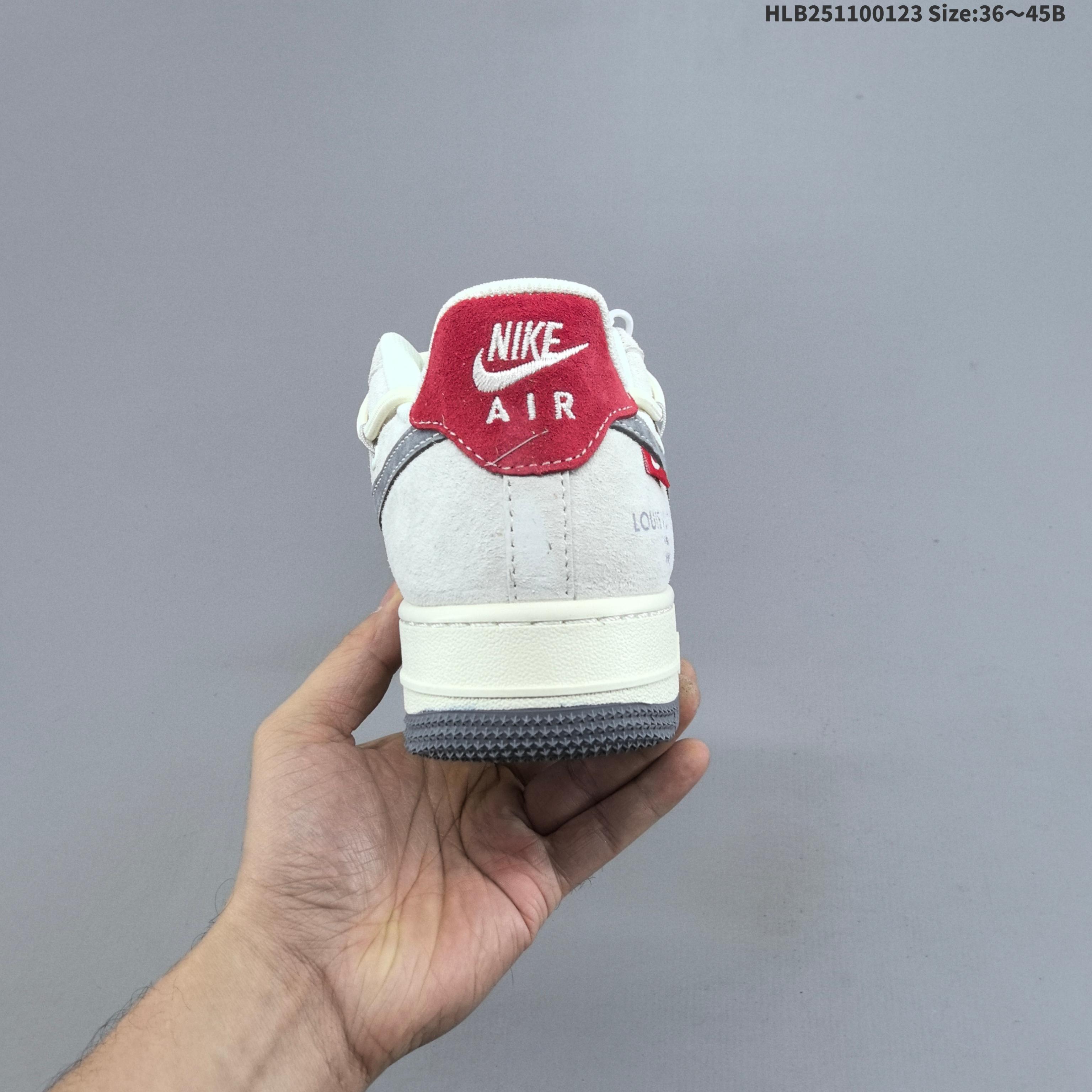 特价💰160
公司级✅NIKE AIR FORCE 1&lsquo;07 LV8
原楦头原纸板 打造纯正低帮空军版型
专注外贸渠道 全掌内置蜂窝气垫 
原盒配件 原厂中底钢印、拉帮完美 
货号:DM6868-096
Size:36 36.5 37.5 38 38.5 39 40 40.5 41 42 42.5 43 44 45
ID:HLB251100123 Size:36～45B