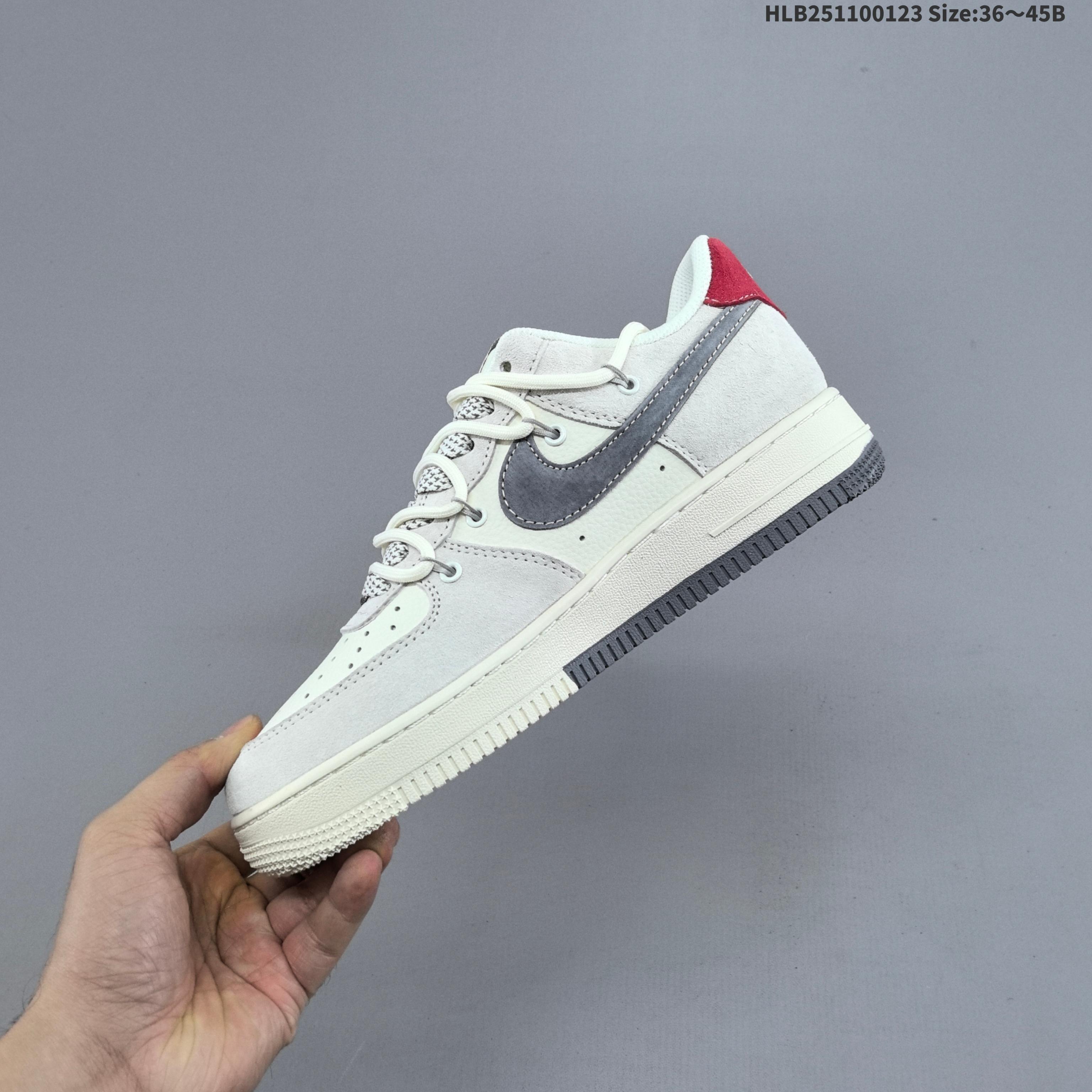 集合特价💰160
公司级✅NIKE AIR FORCE 1&lsquo;07 LV8
原楦头原纸板 打造纯正低帮空军版型
专注外贸渠道 全掌内置蜂窝气垫 
原盒配件 原厂中底钢印、拉帮完美 
货号:DM6868-096
Size:36 36.5 37.5 38 38.5 39 40 40.5 41 42 42.5 43 44 45
ID:HLB251100123 Size:36～45B