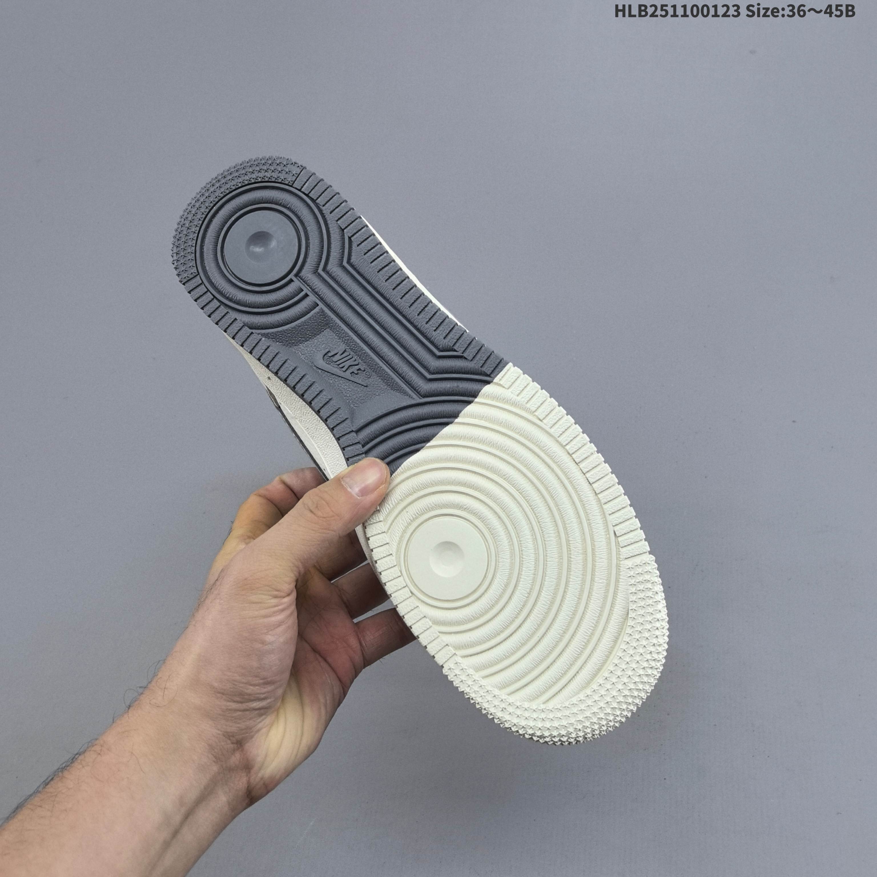 特价💰160
公司级✅NIKE AIR FORCE 1&lsquo;07 LV8
原楦头原纸板 打造纯正低帮空军版型
专注外贸渠道 全掌内置蜂窝气垫 
原盒配件 原厂中底钢印、拉帮完美 
货号:DM6868-096
Size:36 36.5 37.5 38 38.5 39 40 40.5 41 42 42.5 43 44 45
ID:HLB251100123 Size:36～45B