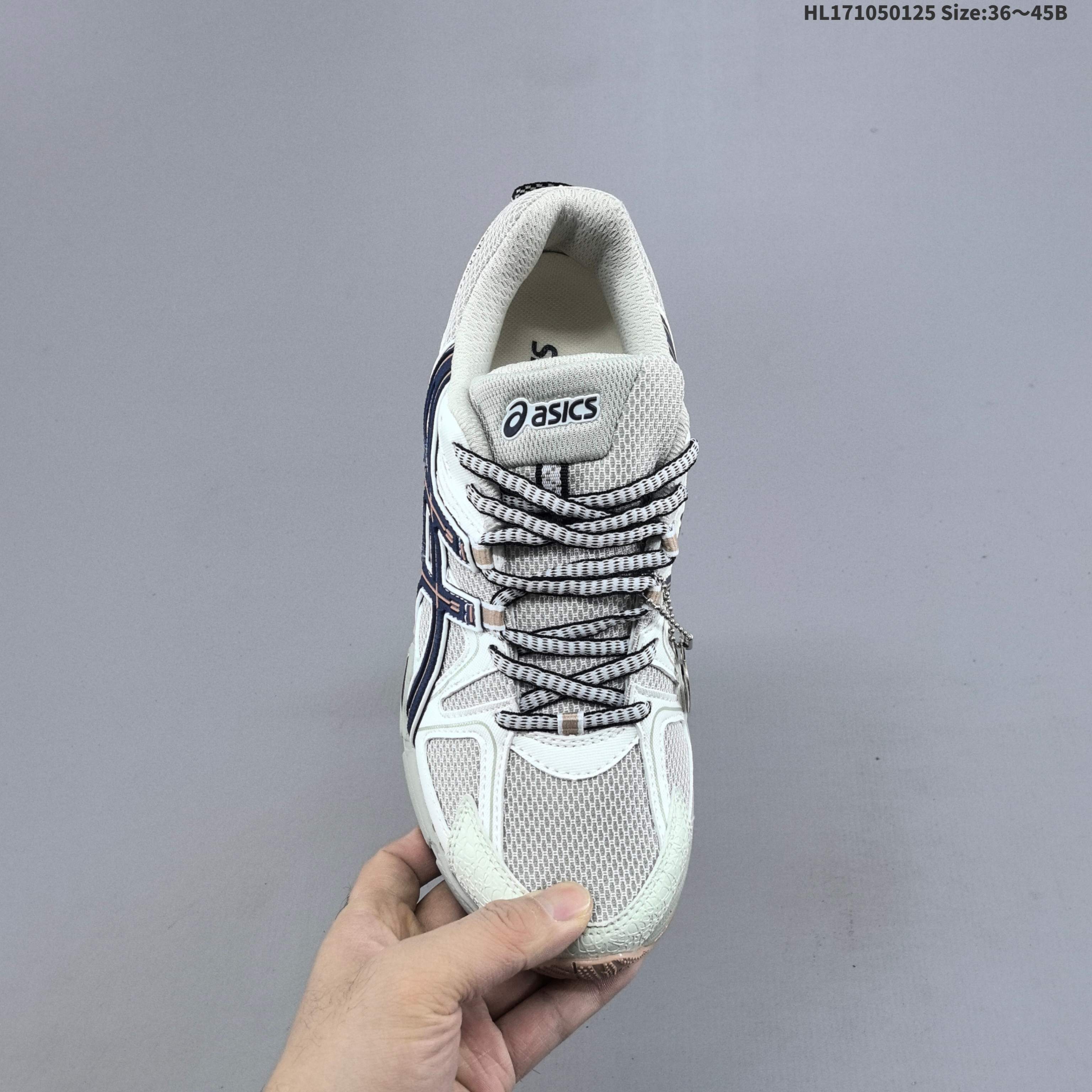 💰105
真标✅Asics Gel-Kahana 8 FL 亚瑟士经典户外跑鞋如今机能风和户外风吹得正劲 这款Gel-Kahana 8便是主打Urban Outdoor机能越野风格 城市和户外场景都能轻松应对
货号:1011B109-023
Size:36 37 37.5 38 39 39.5 40 40.5 41.5 42 42.5 43.5 44 45
ID:HL171050125 Size:36~45B