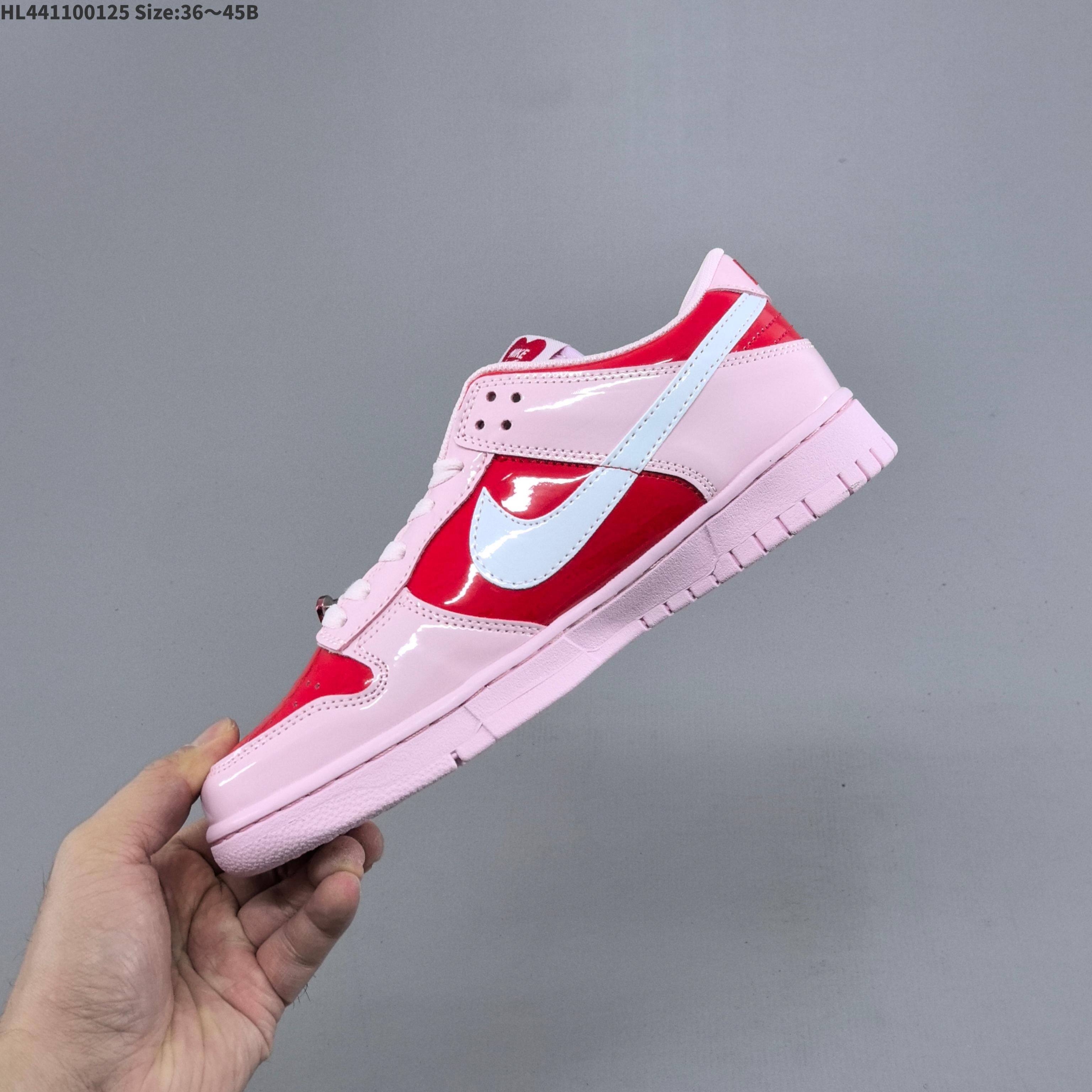 💰110
真标✅NIKE DUNK LOW sb扣篮系列 耐克 复古低帮休闲运动滑板板鞋
货号:IQ0218-663
尺码:36 36.5 37.5 38 38.5 39 40 40.5 41 42 42.5 43 44 45 
ID:HL441100125 Size:36～45B