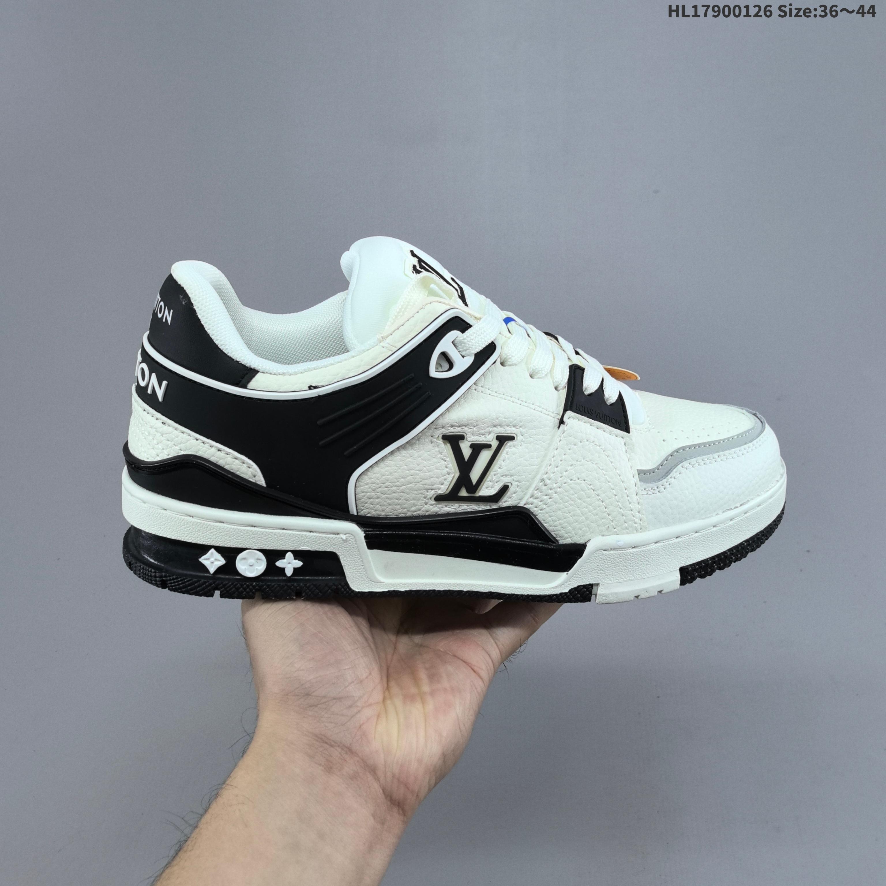 集合二💰90
真标✅全新LV路易威登Louis Vuitton Trainer Sneaker Low休闲运动文化百搭板鞋 
ID：HL17900126
