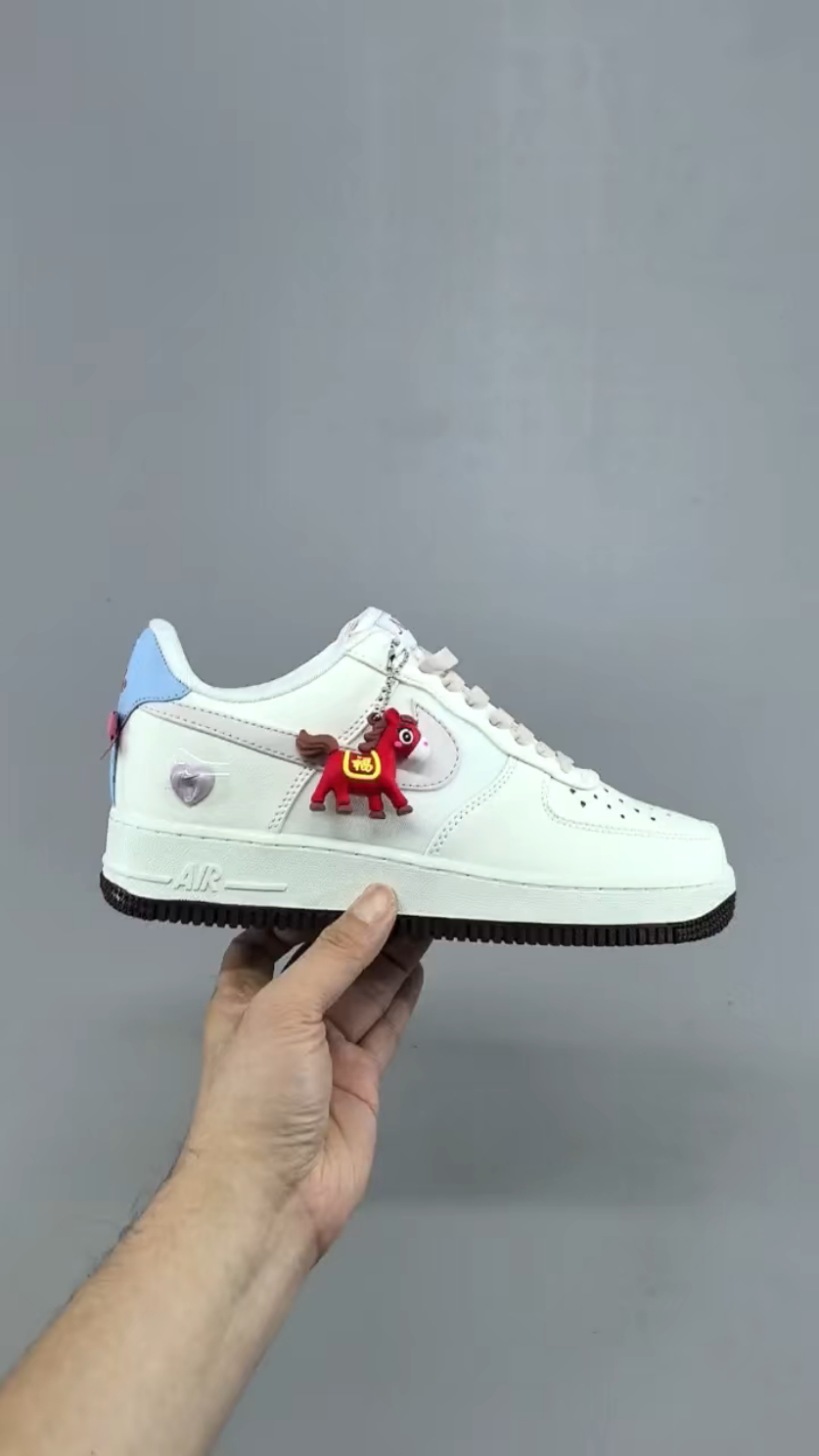 _dk89sjnY8mjmKPdYhBaqN-Kulik9HRoPNOT4Ifg