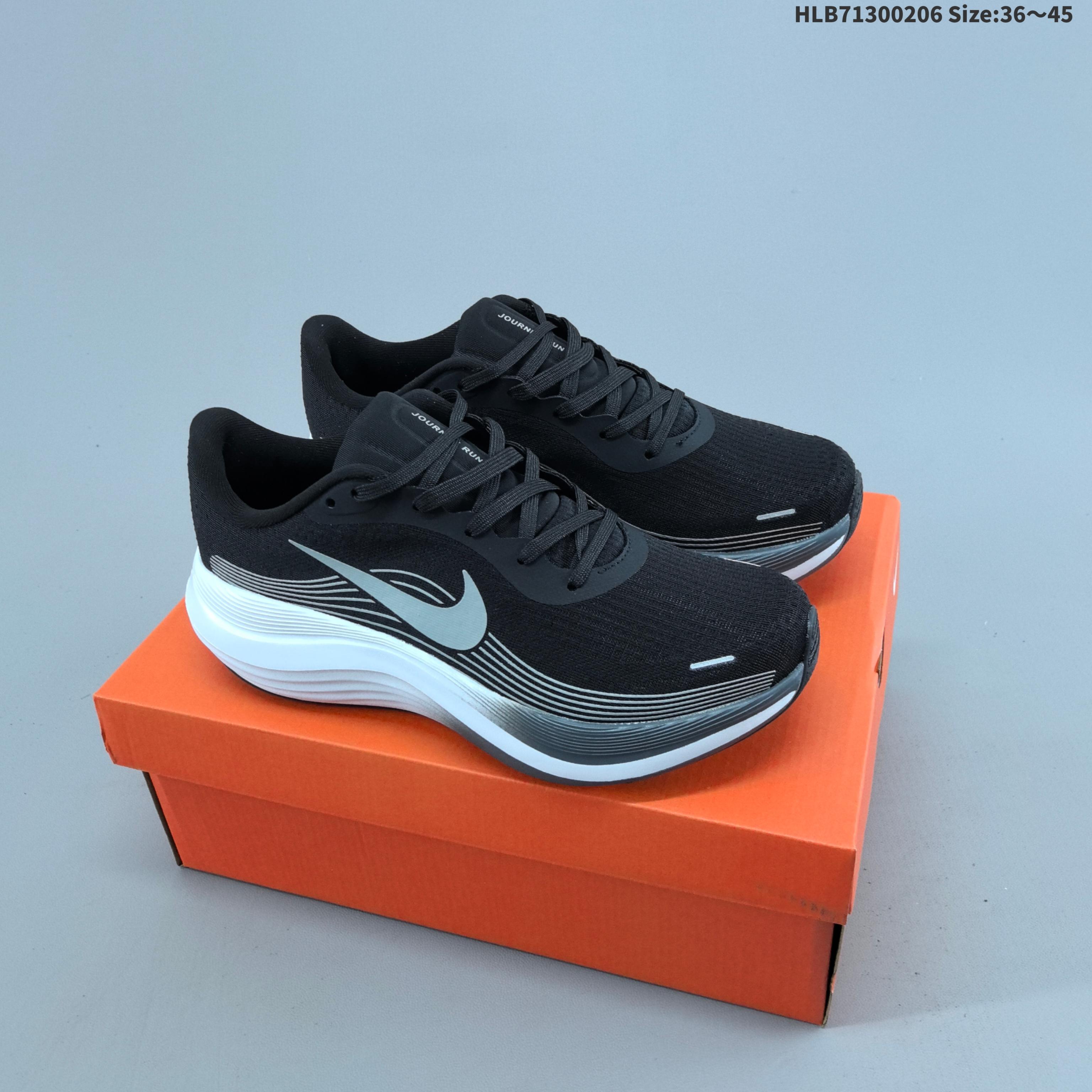 集合💰195
公司级✅Nike Journey Run 2 耐克 轻便透气 缓震舒适 运动跑步鞋 
使用了新型的缓震材料 脚感偏韧 后跟有加厚的海绵填充 鞋子前掌和后掌做了加宽设计 增加了跑步时的稳定性 织物加网纱的鞋面极好的透气性
货号:FN0228-213
ID:HLB71300206 