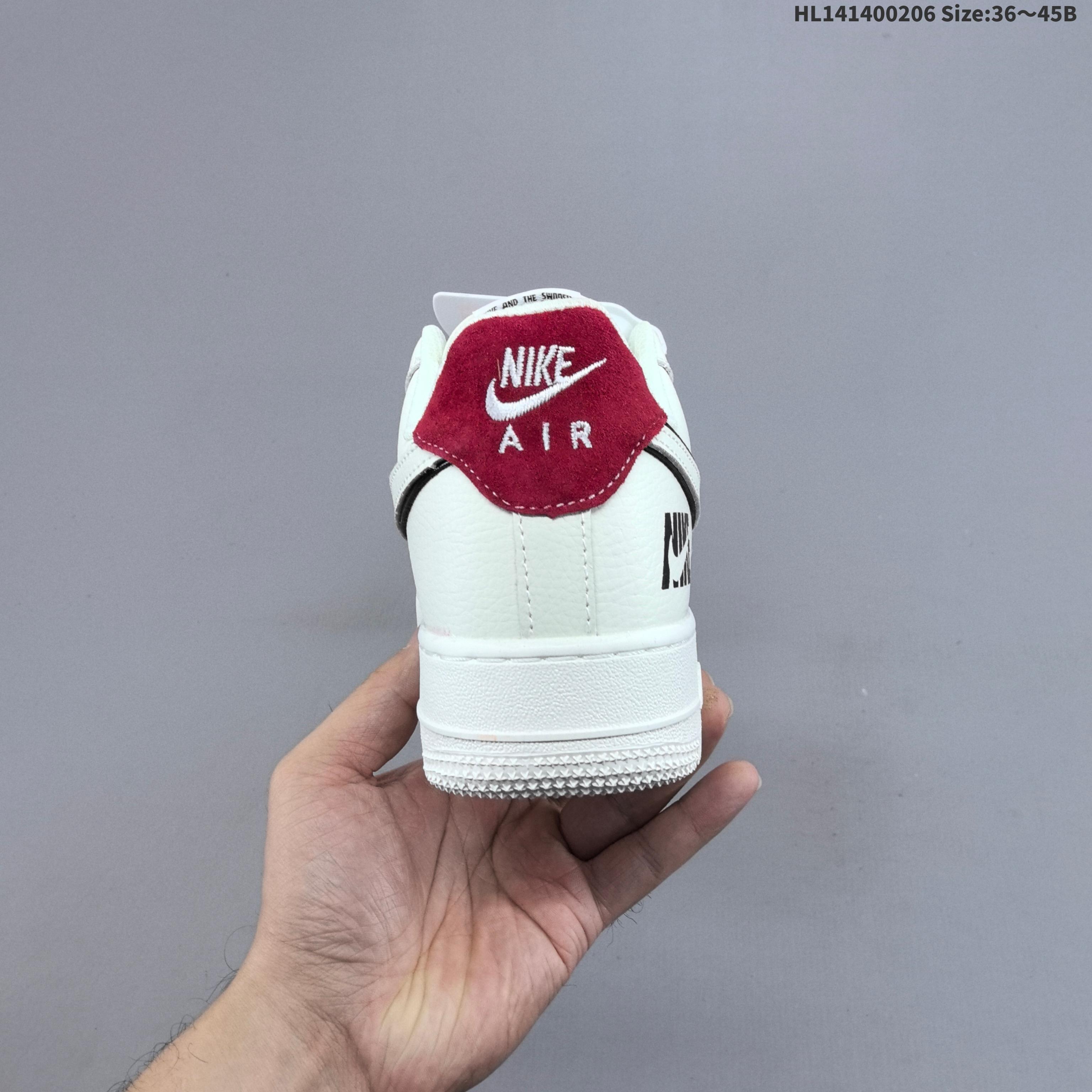 💰205
公司级✅耐克Nike Air Force 1&rsquo;07空军一号低帮百搭休闲运动板鞋。柔软、弹性十足的缓震性能和出色的中底设计，横跨复古与现代的外型结合，造就出风靡全球三十多年的Force 1。
货号:CS5288-059
尺码:36 36.5 37.5 38 38.5 39 40 40.5 41 42 42.5 43 44 45 
ID:HL141400206 Size:36～45B