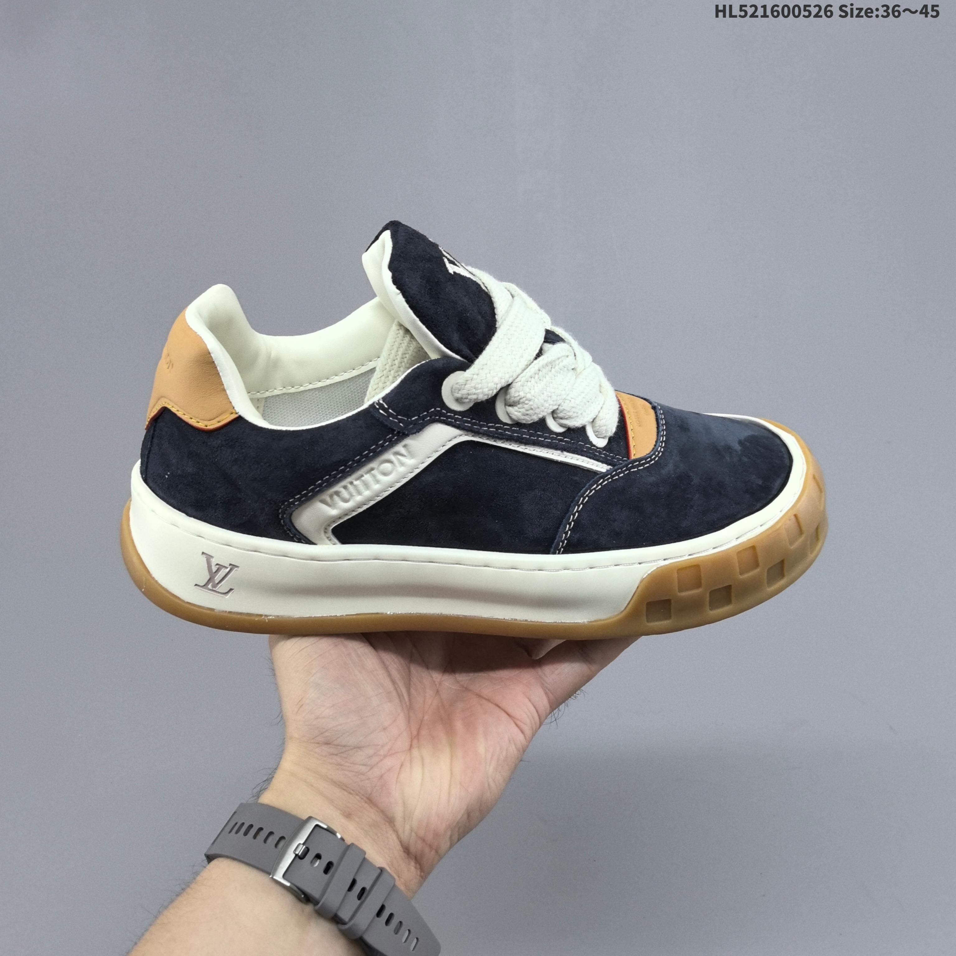 Louis Vuitton/路易威登,全新开发TPR光泽组合隔色鞋底❗法国巴黎百年奢侈品牌LV路易威登LOUIS VUITTON Tilted Low Sneakers 倾斜系列低帮复古休闲运动文化百搭板鞋“麂皮咖啡棕白生胶底 编码:HL521600526