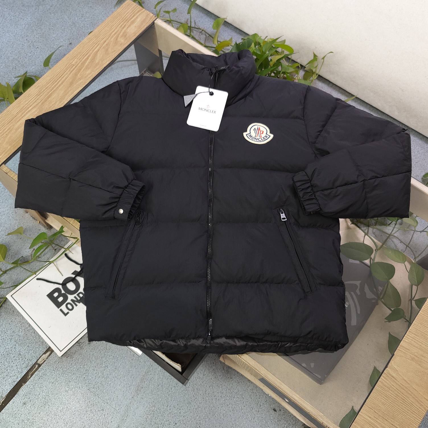 Moncler Clothing Coats & Jackets Down Jacket Shop Now
 Black Unisex Down Winter Collection Casual Lz24202