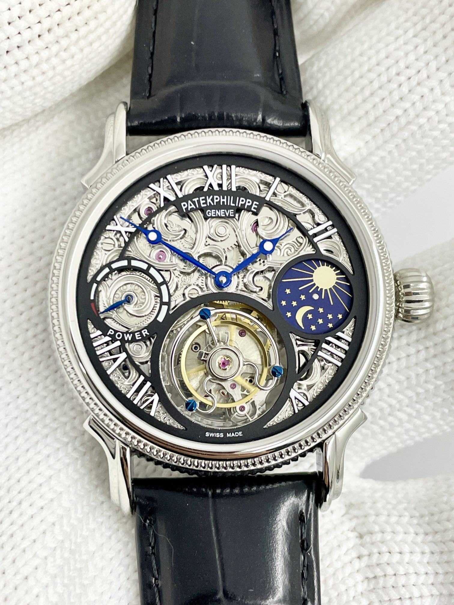NO:726345,Patek Philippe (Skeletonized Kinetic Energy Display) Moon Phase Stars Top Manual Coaxial Tourbillon Movement Original Folding Clasp Lin Manual Winding Mechanical! Carved transparent bottom, 316 steel shell with pineapple shell pattern, steel blue hands, diameter 42mm, thickness 12mm, 72-hour power reserve, double-sided sapphire glass, Italian genuine leather, original butterfly buckle, patek philippe19860909百达翡丽 (鏤空動能顯示) 月相星辰顶级手动同轴陀飞轮机芯 原装折叠扣Lin手动上链机械！雕花透底,316钢壳菠蘿花壳紋 钢蓝指针,直径42mm.厚度12mm,72小時储蓄动力双面蓝宝石玻璃 意大利真皮.原装蝴蝶扣,,patek philippe,Watch