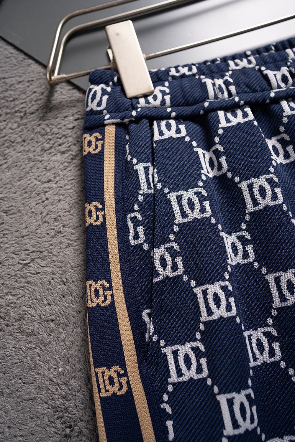 2024 Spring-Summer Dolce & Gabbana Knitting Shorts with High-Quality Digital Printing - 图片 5