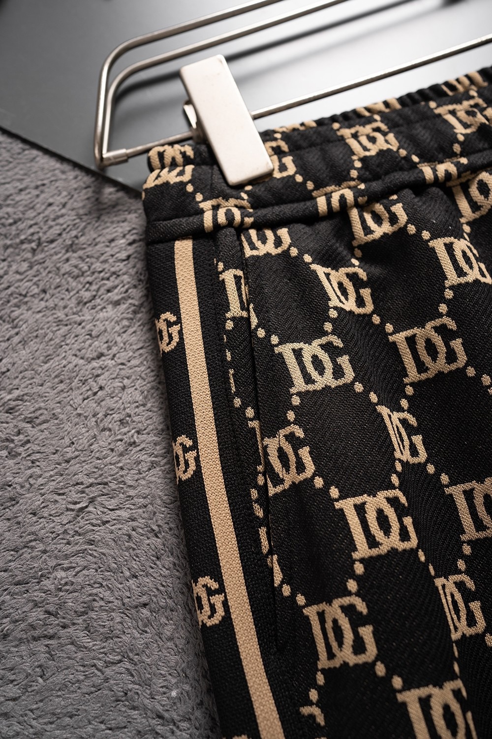 2024 Dolce & Gabbana High-Quality Knitting Shorts with Digital Printing and LOGO Design - 图片 5