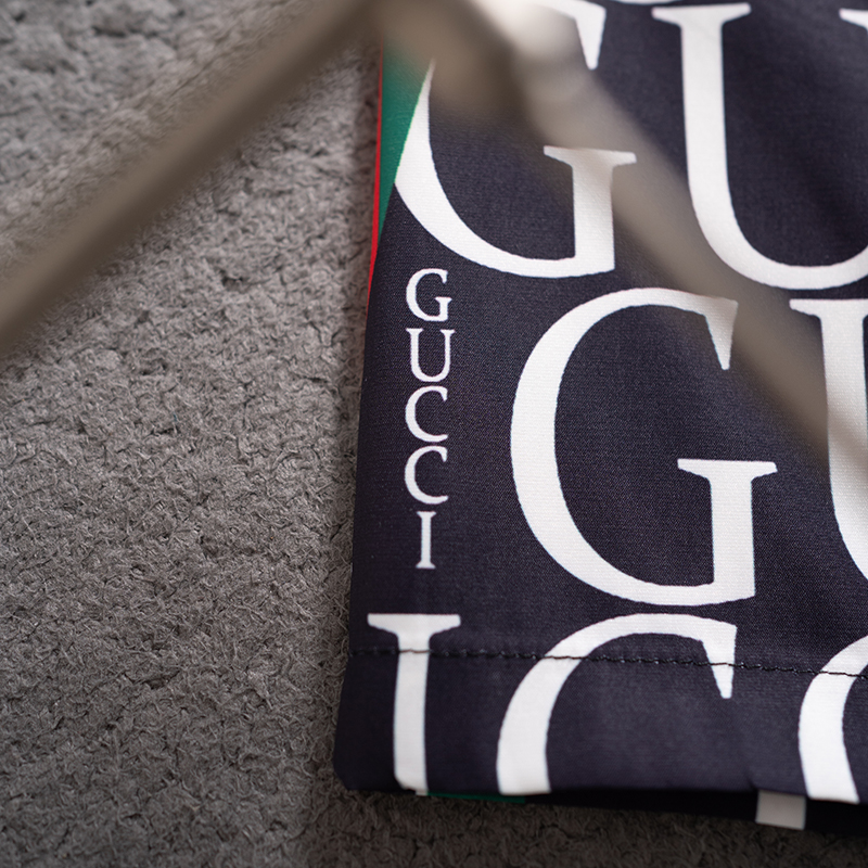 Gucci 古驰Gucci 2025最新款 短裤沙滩裤 沙滩旅游 高订制 五金 上身效果超正