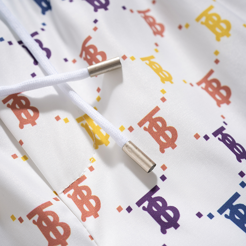 Burberry 巴宝莉 2025最新款 短裤沙滩裤 沙滩旅游 高订制 五金 上身效果超正 腿部线条完全得到彰显
