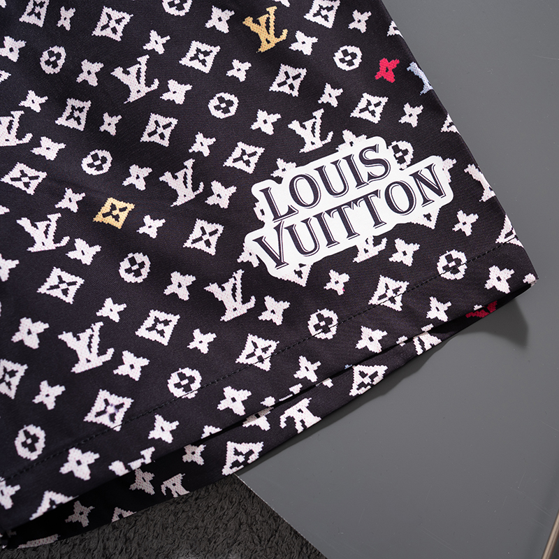 Louis Vuitton LV路易威登 2025最新款 短裤沙滩裤 沙滩旅游 高订制 五金 上身效果超正