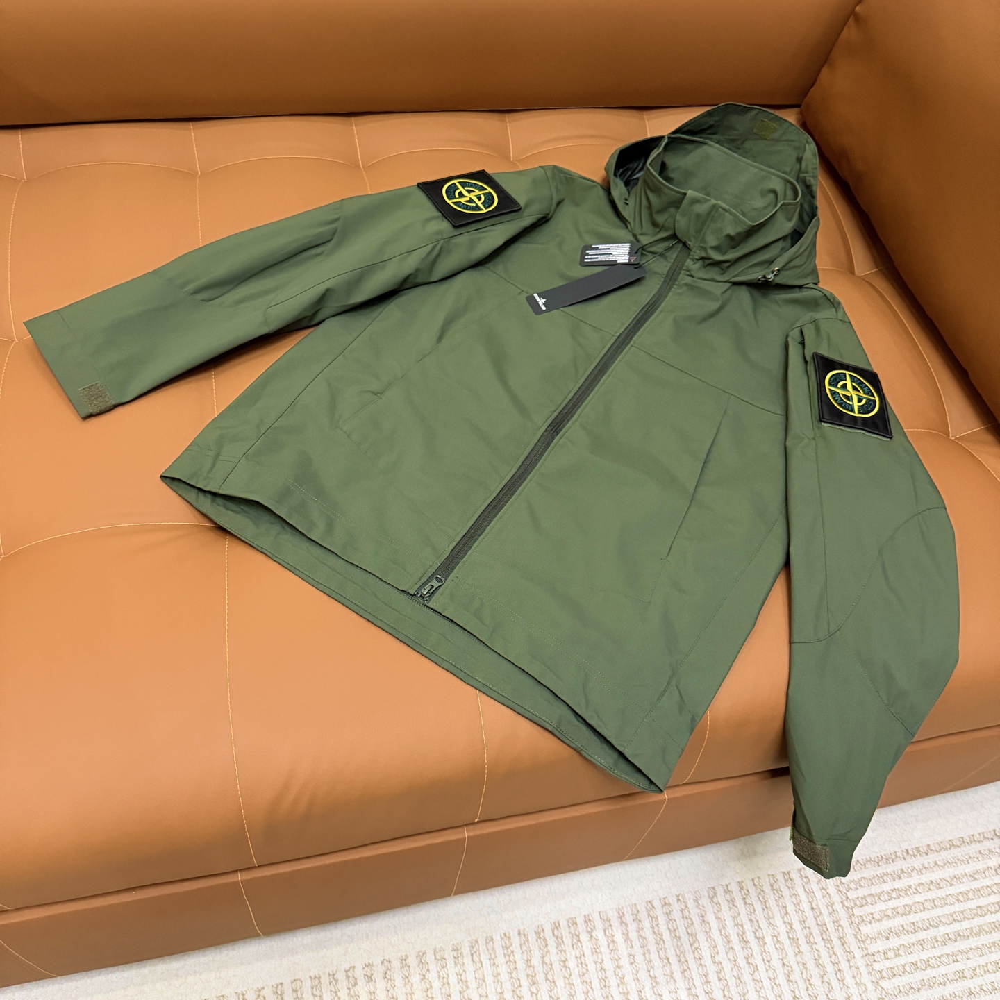P140 Stone Island➡️Stone Island clásico medallón chaqueta de exterior funcional para hombre y mujer, estilo d…