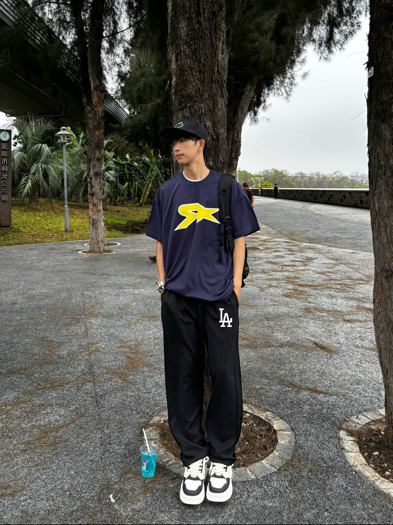 Alternative view of Pants 02310