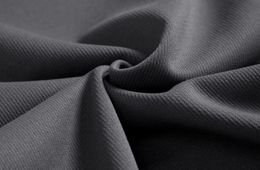 💰110
Stussy 斯图西 经典小标宽松冬季加绒加厚卫裤束脚裤休闲裤

｜无敌版型✅｜｜男女同款｜

【高端加绒卫裤系列】

甄选软糯510g银狐绒加厚面料/区别市场便宜货200g低廉单薄品质 本款最大的优点就是手感软糯亲肤 克重高 保暖性跟亲肤舒适度好 冬季出行超温暖☀️//配合3D立体裁剪工艺/双线排针制作工艺 真正属于运动卫裤制作的独特工艺/可轻松驾驭多种风格的搭配 上身效果赞的很～宽松版型 加绒加厚却不臃肿 巨显腿长巨显瘦 面料细节高清可见🔍

上身不挑人 /定制原版三标💥 logo采用德国进口PU直喷 水洗随意搓洗  上身显白又显瘦 不通俗大众 靓眼夺目 回头率超高 拍照超好看📷 逼格拉🈵️

🌟🌟🌟🌟🌟推荐好物❗️❗️❗️

Color：黑色/灰色
Size：M/L/XL

             M             L            XL     
  裤长：  98          100          102
  腰围：  77           80           84
  臀围： 57          59            61
  （⚠️手工测量，误差1-2cm左右）