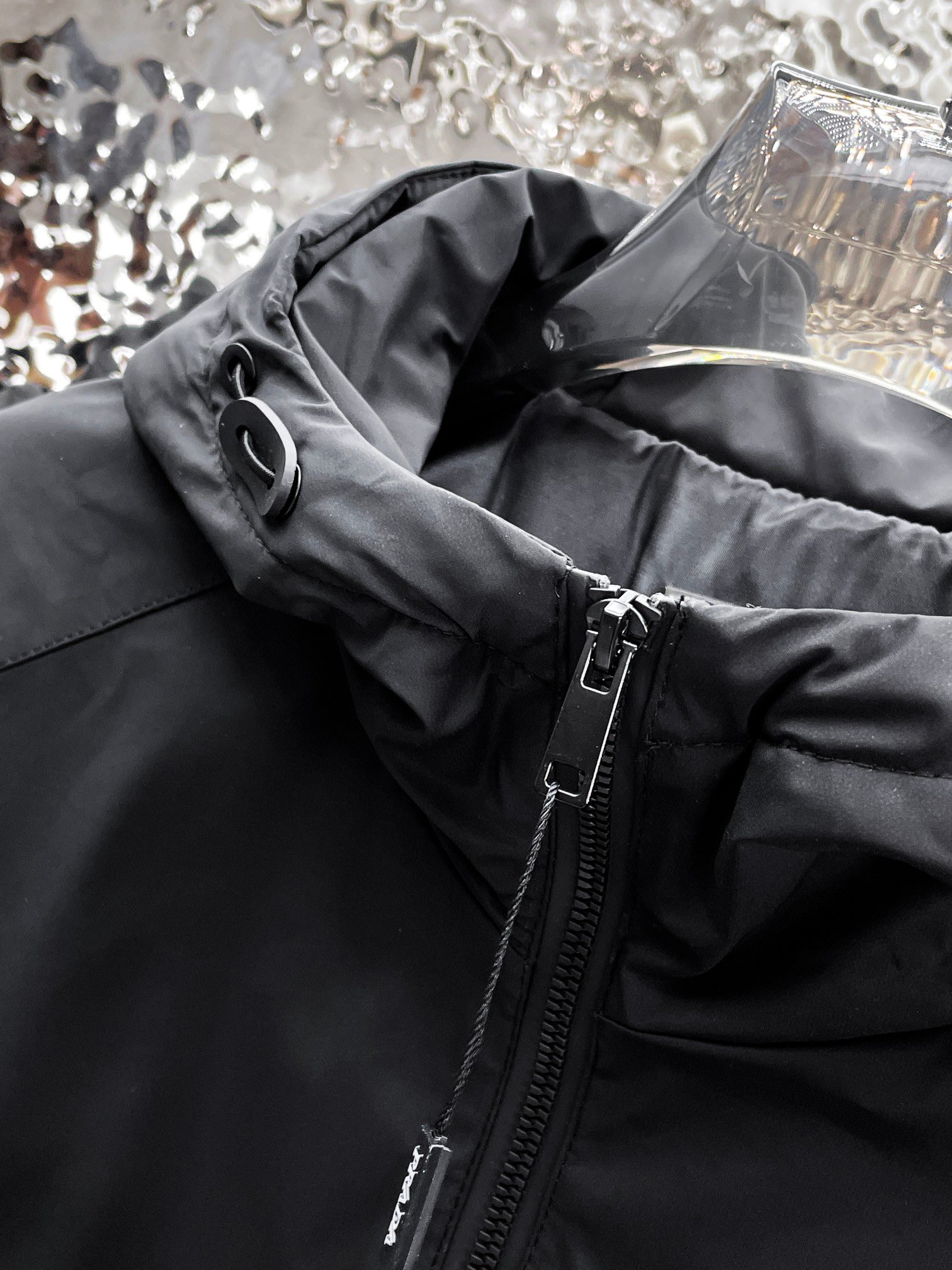   普拉达  三标齐全    ss冬季新款羽绒棉服外套，秀场新品‼品相非常完美，舒适保暖，色泽饱满诱人，