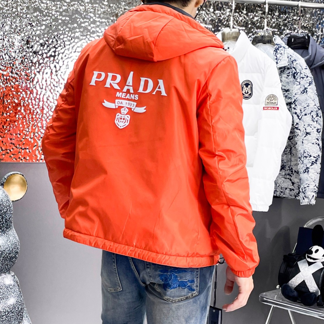   普拉达  三标齐全    ss冬季新款双面穿羽绒棉服外套，秀场新品‼品相非常完美，舒适保暖，色泽饱满