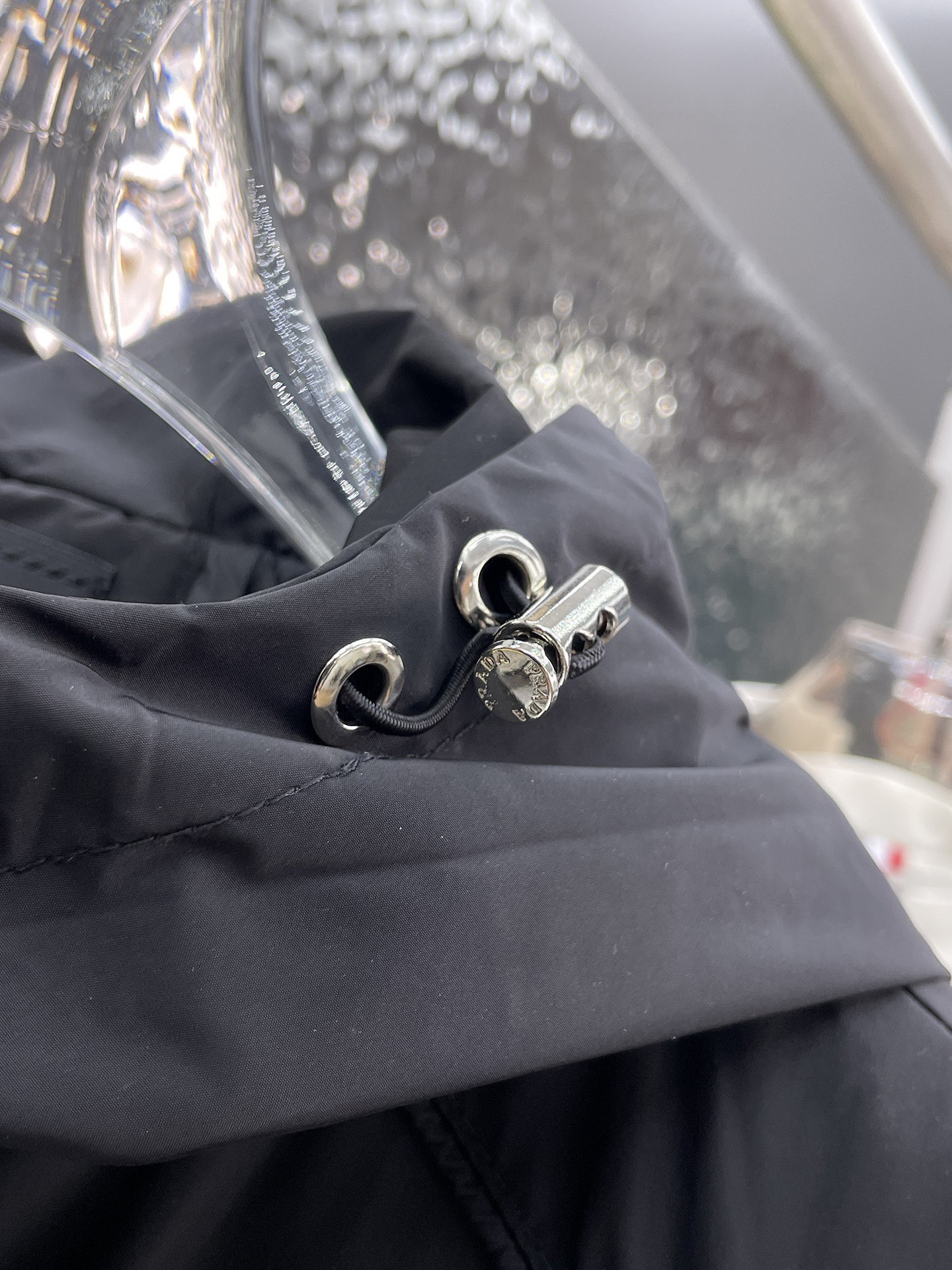   普拉达  三标齐全    ss冬季新款羽绒棉服外套，秀场新品‼品相非常完美，舒适保暖，色泽饱满诱人，