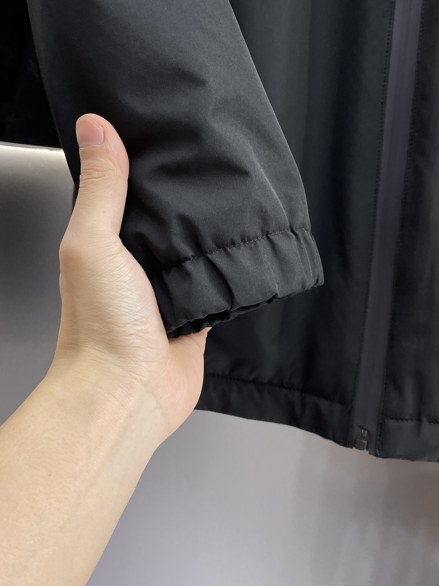   始祖鸟  三标齐全    ss冬季新款羽绒棉服外套，秀场新品‼品相非常完美，舒适保暖，色泽饱满诱人，