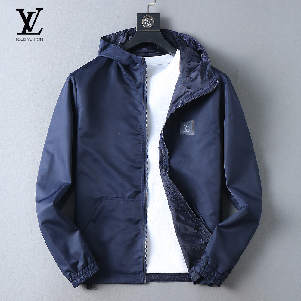 NO:736955,The same style as the LV official website, complete with three labels, sold in advance. 2026ss spring new men's reversible jacket, original single with three labels, high-end version. Custom-made fabrics at the counter. Highly breathable and comfortable, impeccable details, brand element design concept, reflecting high quality. Delicate and soft feel. Casual tailoring, excellent upper body shape. Size M~3XL, maximum wear 195 catties,, louis vuitton, jackets & coats, jackets & coats,19860909LV 官网同款,三标齐全,提前发售 2026ss开春新款男士双面穿夹克外套,原单三标齐全高端版本 专柜定制面料 透气舒适度高,细节无可挑剔,品牌元素设计理念,体现高品质.手感细腻柔软 呈现休闲裁剪,上身版型超赞 码数M～3XL,最大穿195斤,,louis vuitton,jackets & coats,jackets & coats,,Men's clothing