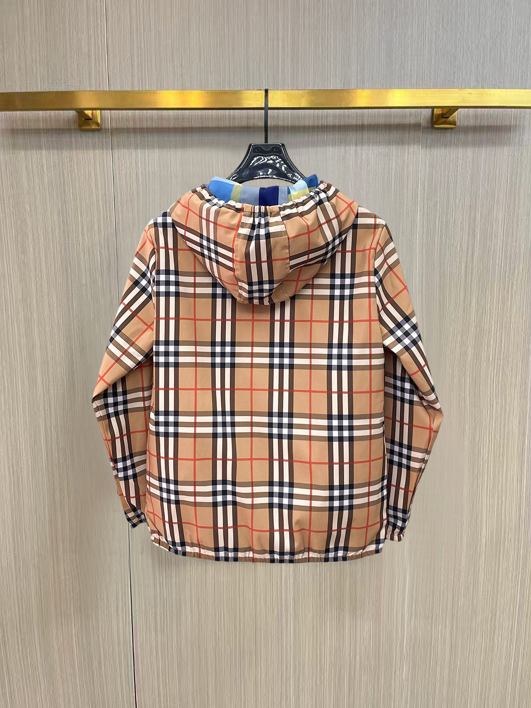 Burberry 巴宝莉 提前发售 2026ss开春新款男士双面穿夹克外套 三标齐全高端版本