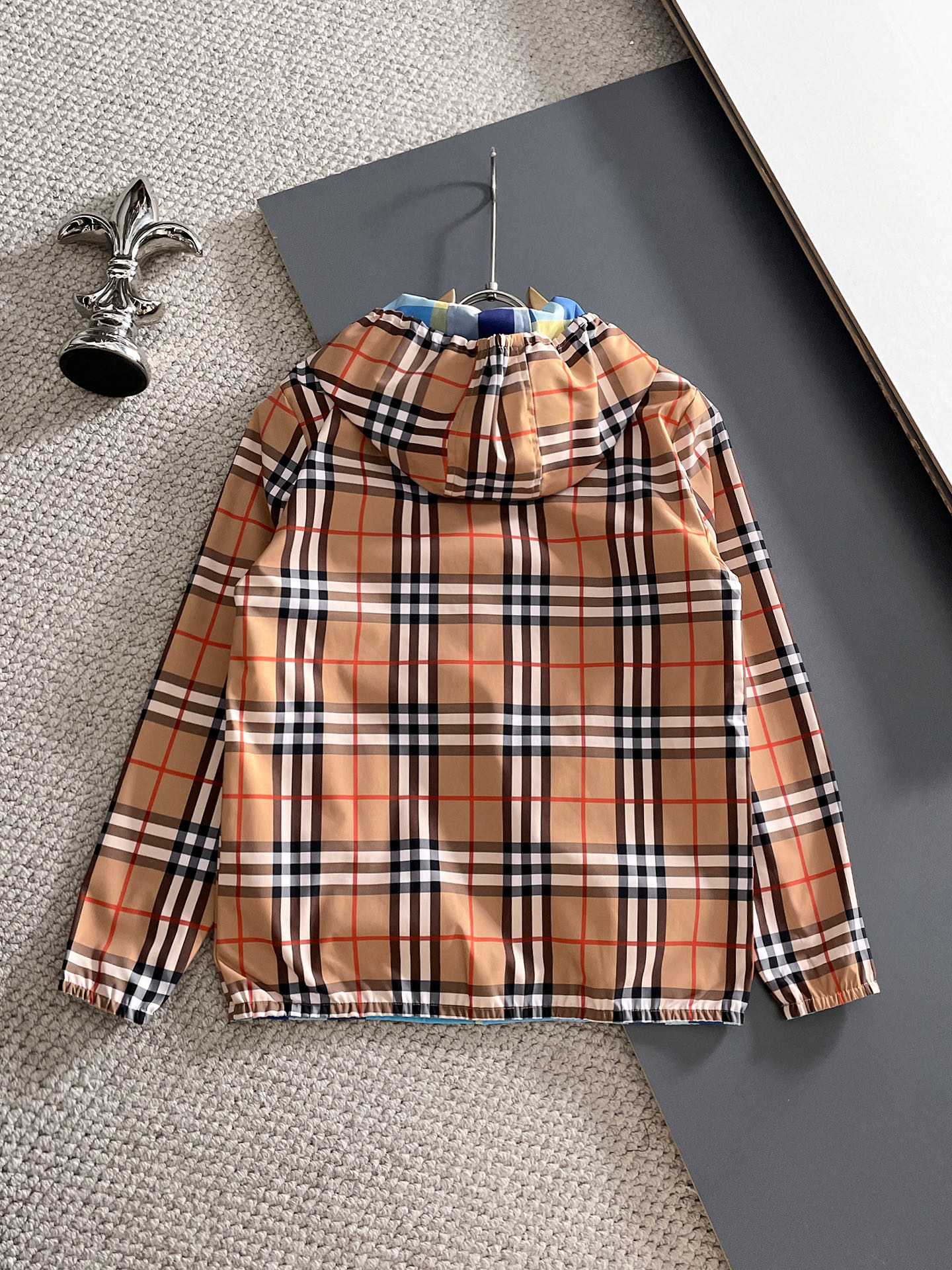Burberry 巴宝莉 提前发售 2026ss开春新款男士双面传夹克外套 三标齐全高端版本 带隐藏帽