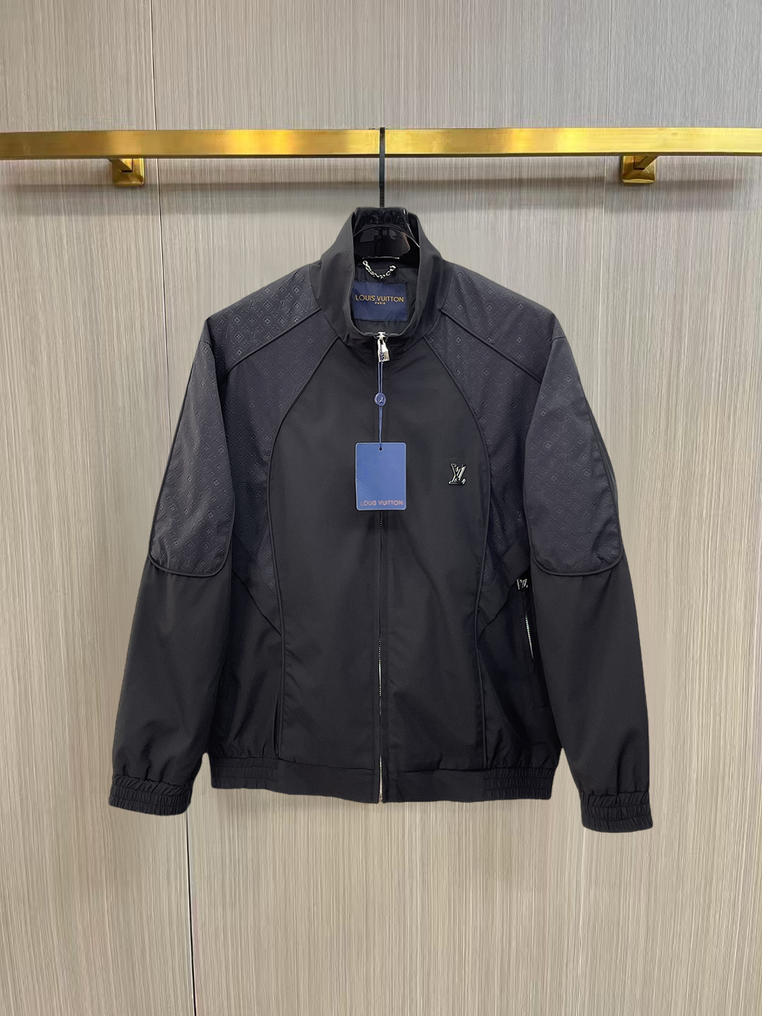 Louis Vuitton 新品 LV 最新设计款 2026ss 家新款夹克外套 秀场新品‼品相非常完美 舒适保暖