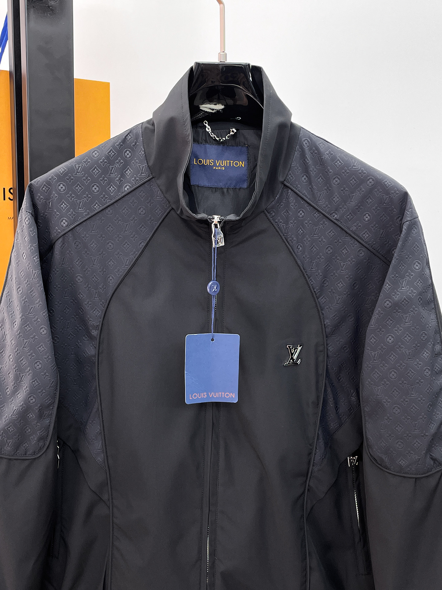 Louis Vuitton 新品 LV 最新设计款 2026ss 家新款夹克外套 秀场新品‼品相非常完美 舒适保暖