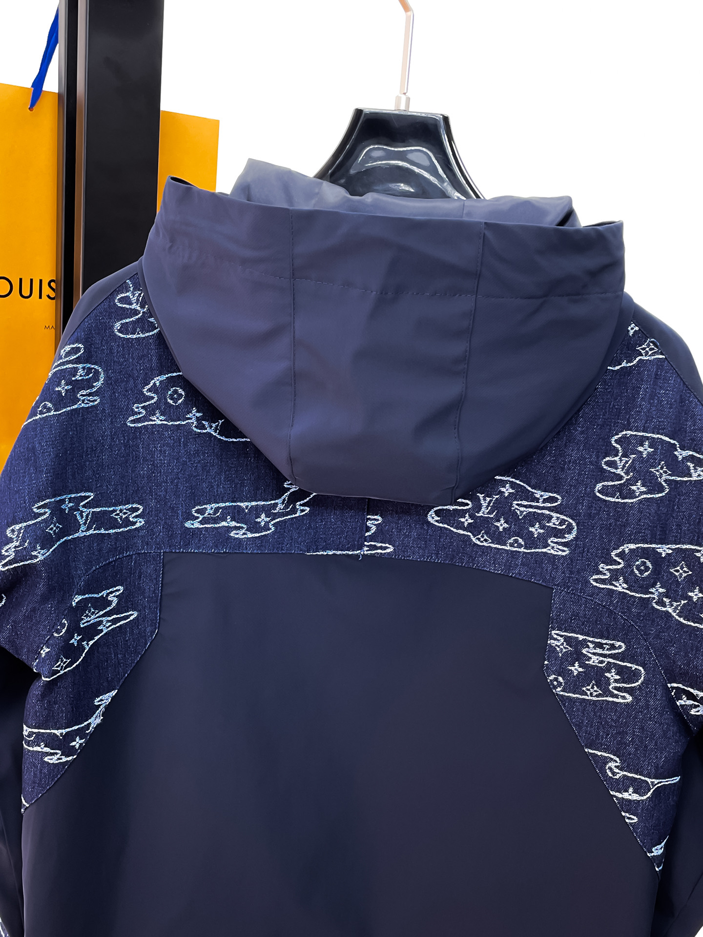 Louis Vuitton 新品 LV 最新设计款 2026ss 家新款夹克牛子外套 秀场新品‼品相非常完美