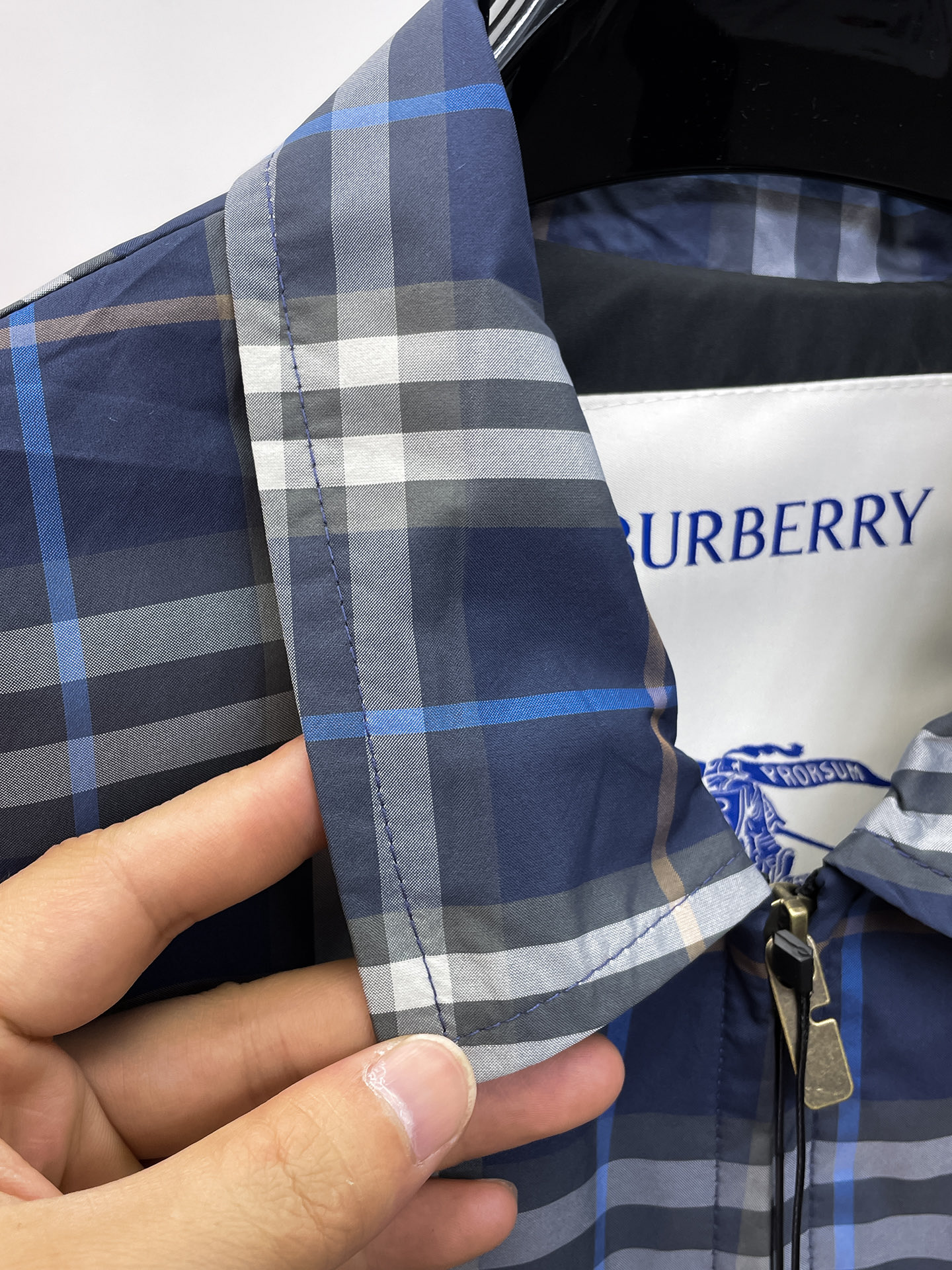 Burberry 新品 巴宝莉 最新设计款 2026ss 家新款夹克外套 秀场新品‼品相非常完美 舒适保暖