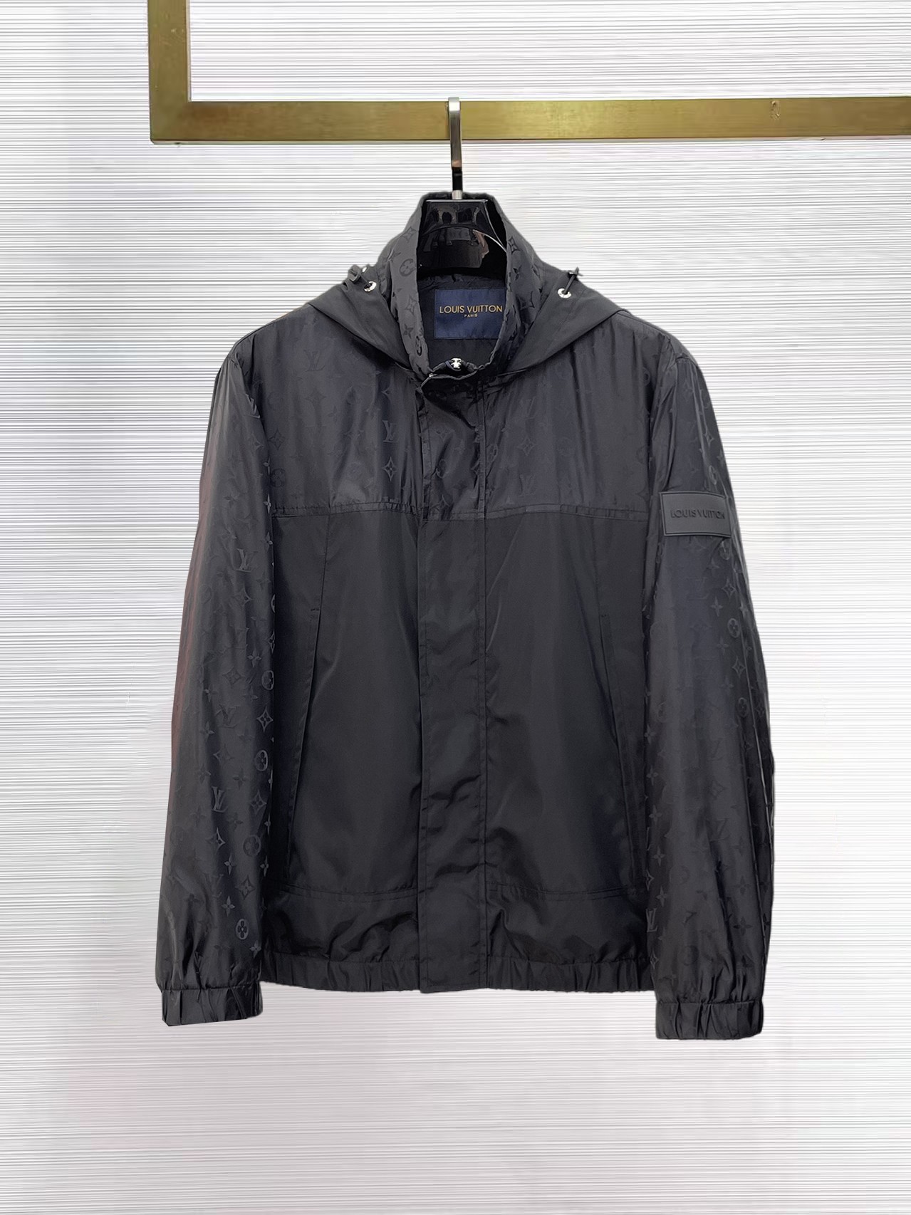 NO:869323,LV 2026ss new spring jacket, full high-end version!  Haute couture counter fabric accessories, high breathability and comfort, impeccable details, exquisite workmanship and complex craftsmanship, casual tailoring, awesome upper body shape, color black, size 48-56,, louis vuitton, jackets & coats, jackets & coats,19860909LV 2026ss春季新款夹克外套 全高端版本！高定专柜面料辅料,透气舒适度高,细节无可挑剔,做工考究工艺复杂,呈现休闲裁剪,上身版型超赞 颜色黑色 码数48-56,,louis vuitton,jackets & coats,jackets & coats,,Men's clothing