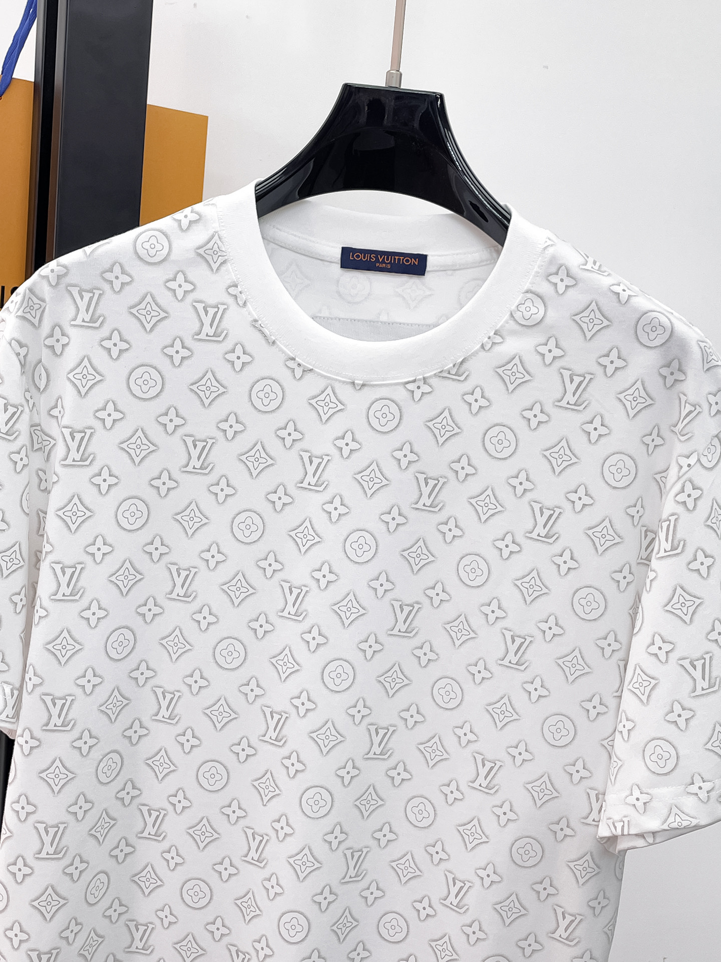 LV men LV 2026 New New T ！ logo 260 . . . . . ！ ！ ：M-XXXL — photo 3