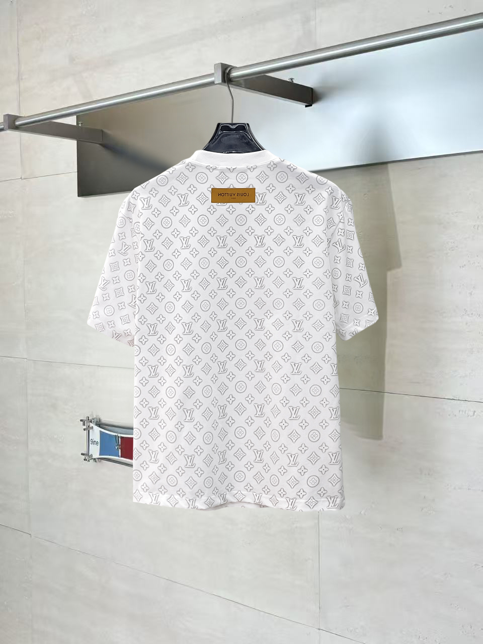 LV men LV 2026 New New T ！ logo 260 . . . . . ！ ！ ：M-XXXL — photo 2