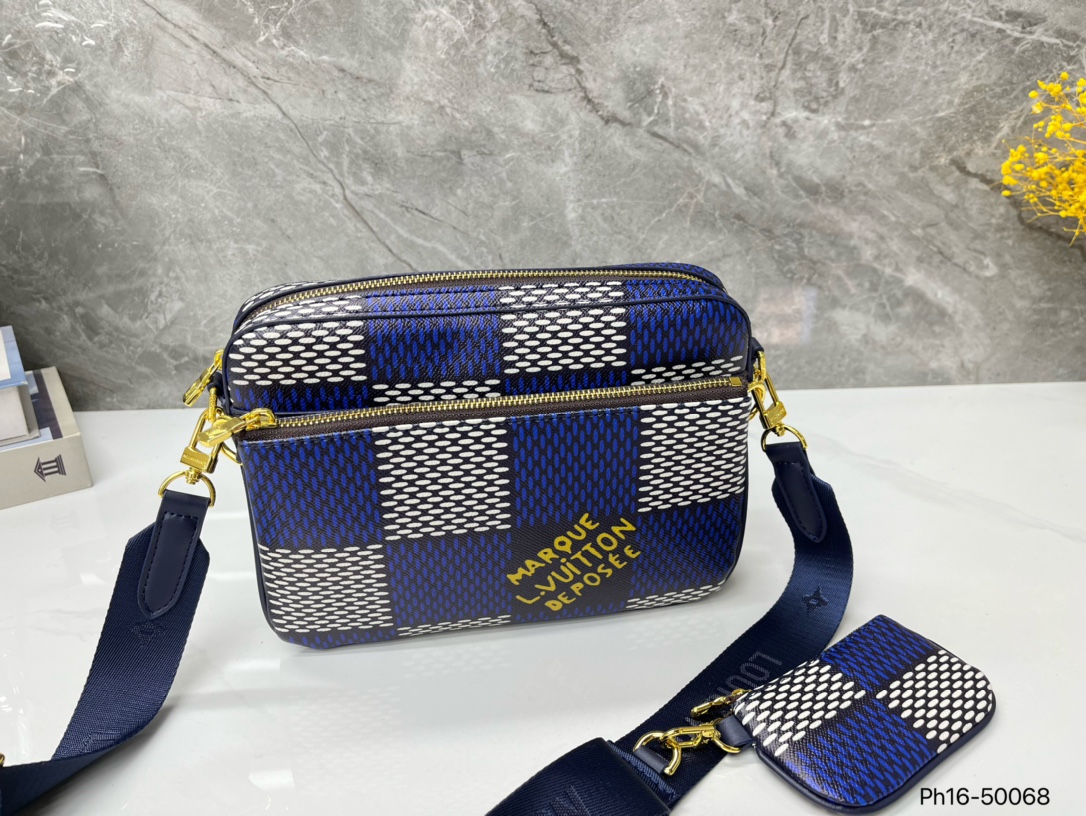 Louis Vuitton Shop
 Messenger Bags Women Men
