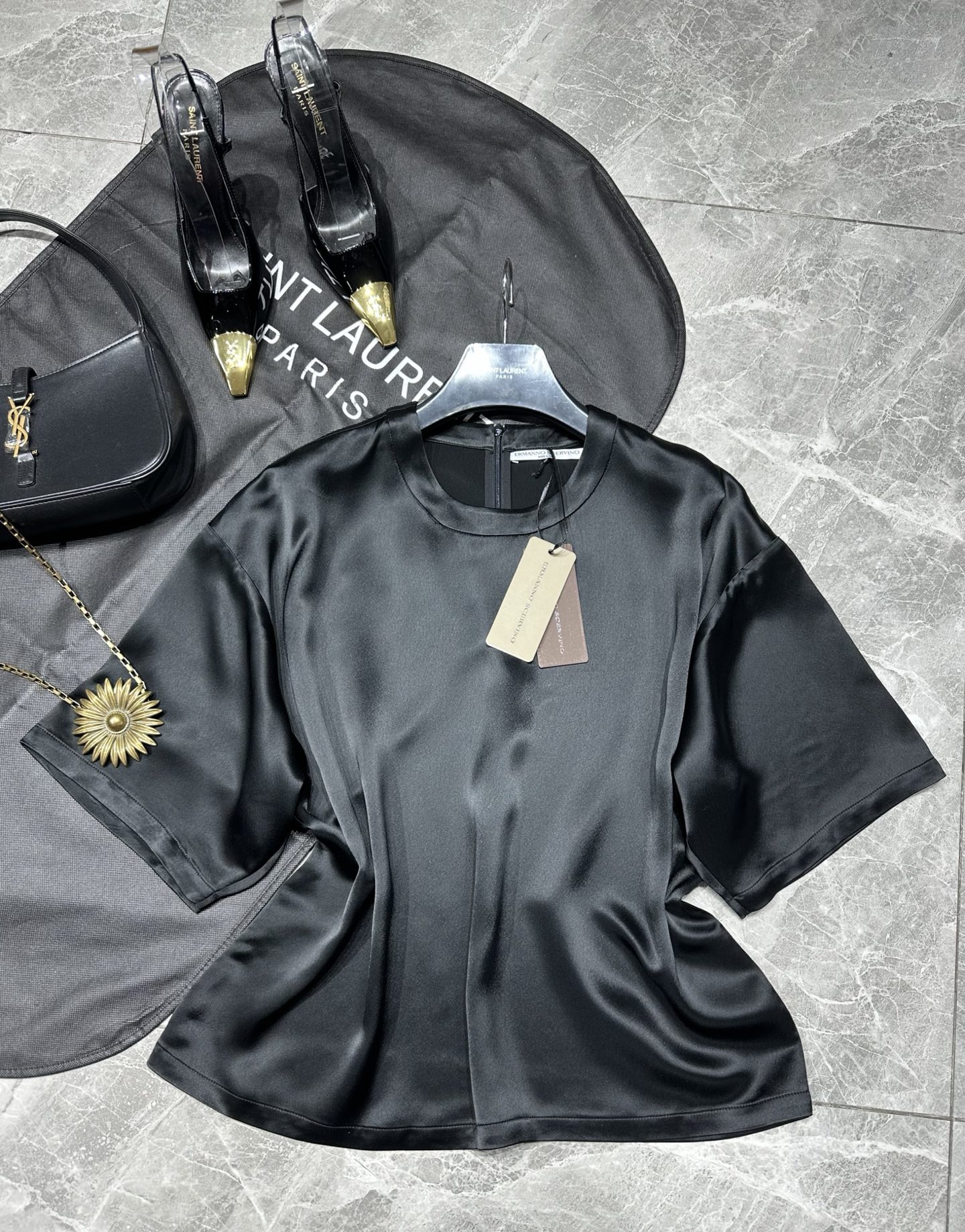 P794: Elegant Female Dress & ERMANNO SCERVI Packaging | Spring New Series Acoustic T-shirts