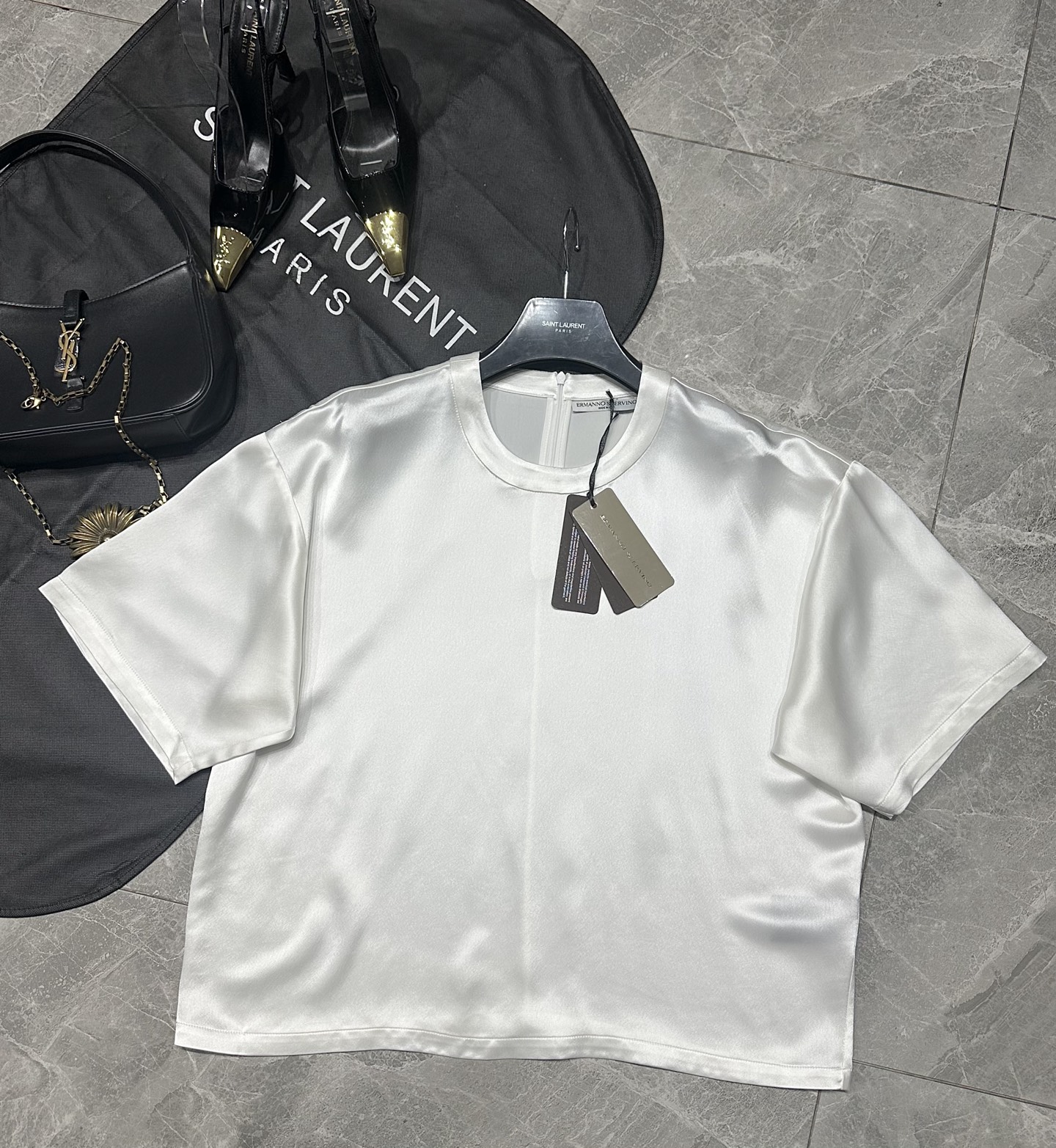 “ERMANNO SCERVI Spring New Series: Stylish Female Suit and Acoustic T-shirts” - 图片 9