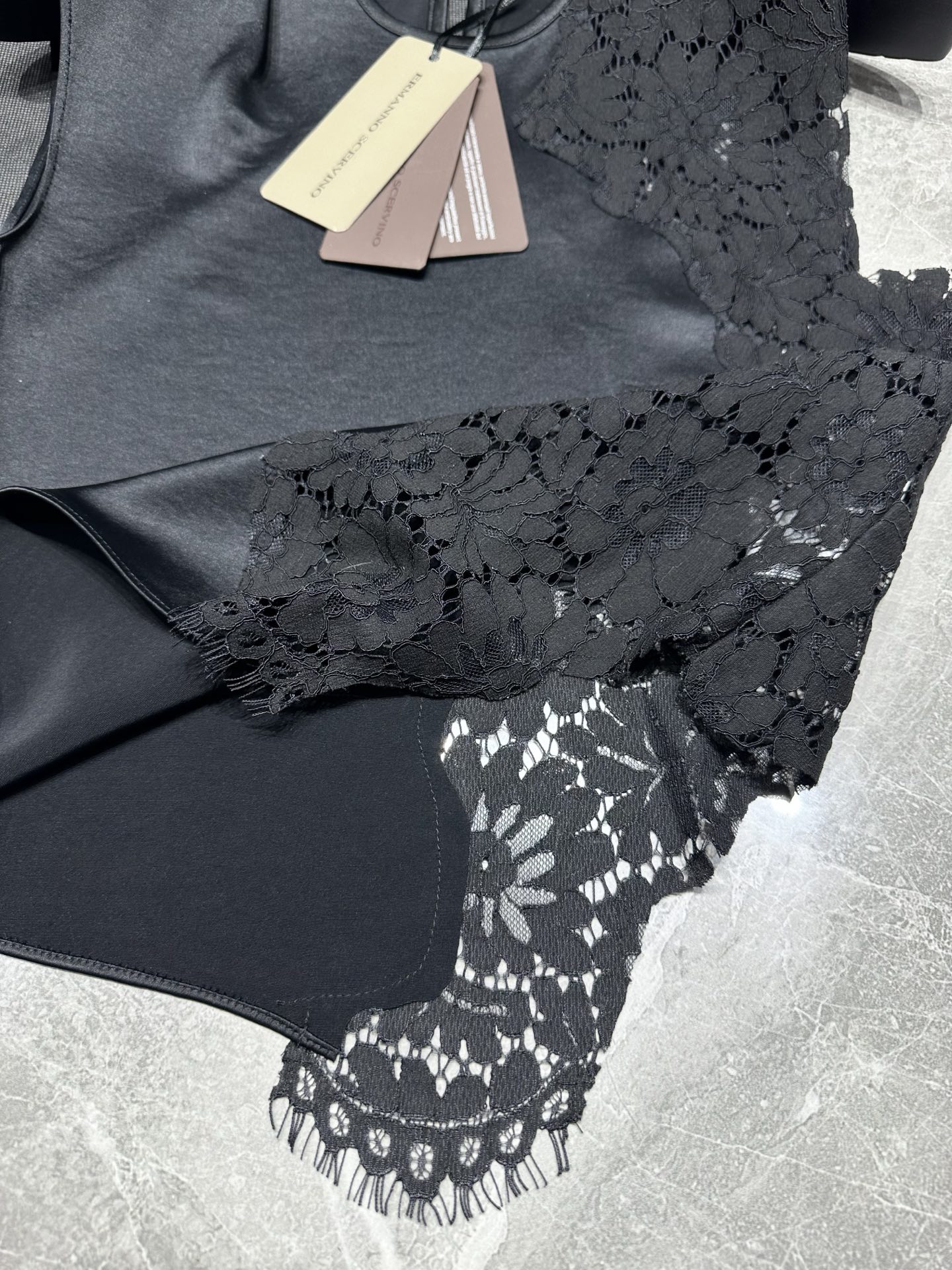 Ermanno Scervino’s Summer New Series: Lacerate Vests with Delicate Comfort and Elegant Design - 图片 5